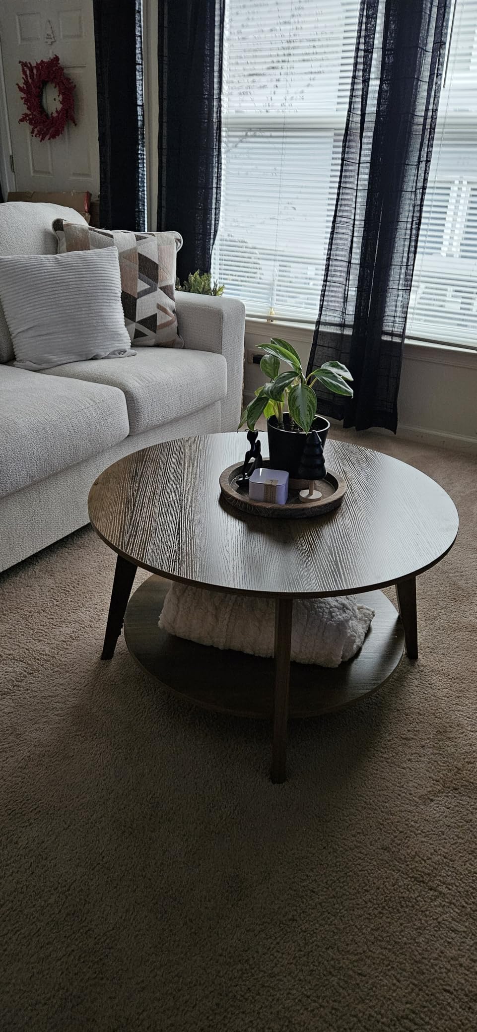 VASAGLE MAEZO Collection - Round Coffee Table, 2-Tier Center Table with Storage, Tapered Legs, Curved Transitions, 31.5 Dia. x 17.7 H Inches, Easy Assembly, for Living Room, Honey Brown ULCT243K41 - Customer Photo 2