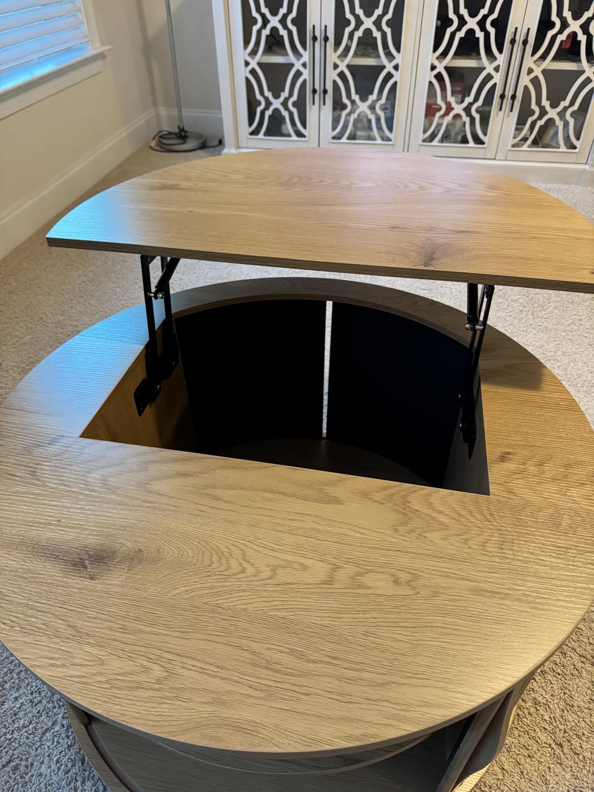 Round Coffee Table with Storage,Fluted Center Table with Sliding Cabinet Door for Living Room,Home Small Space,31.5