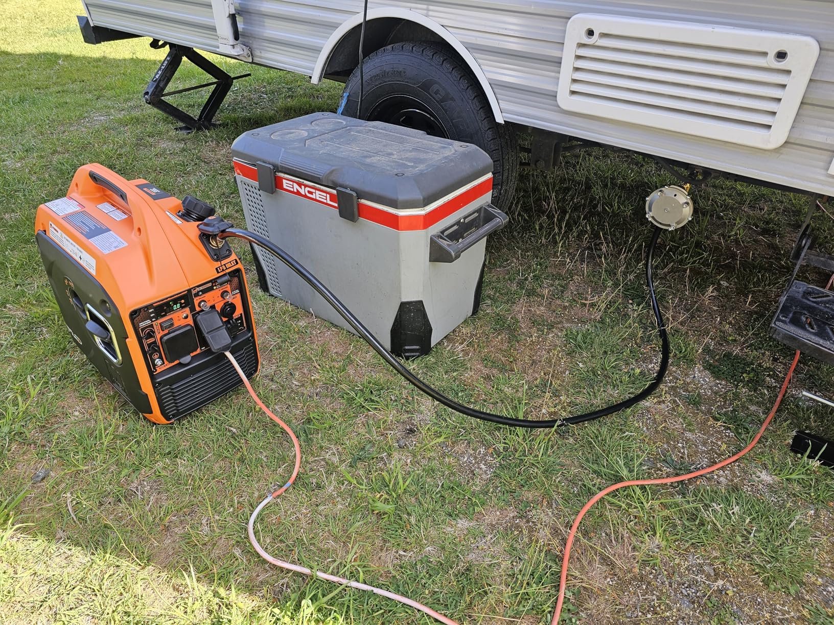 WEN Quiet and Lightweight 3600-Watt Dual Fuel RV-Ready Portable Inverter Generator with Fuel Shut Off and CO Watchdog (DF360iX) - Customer Photo 1
