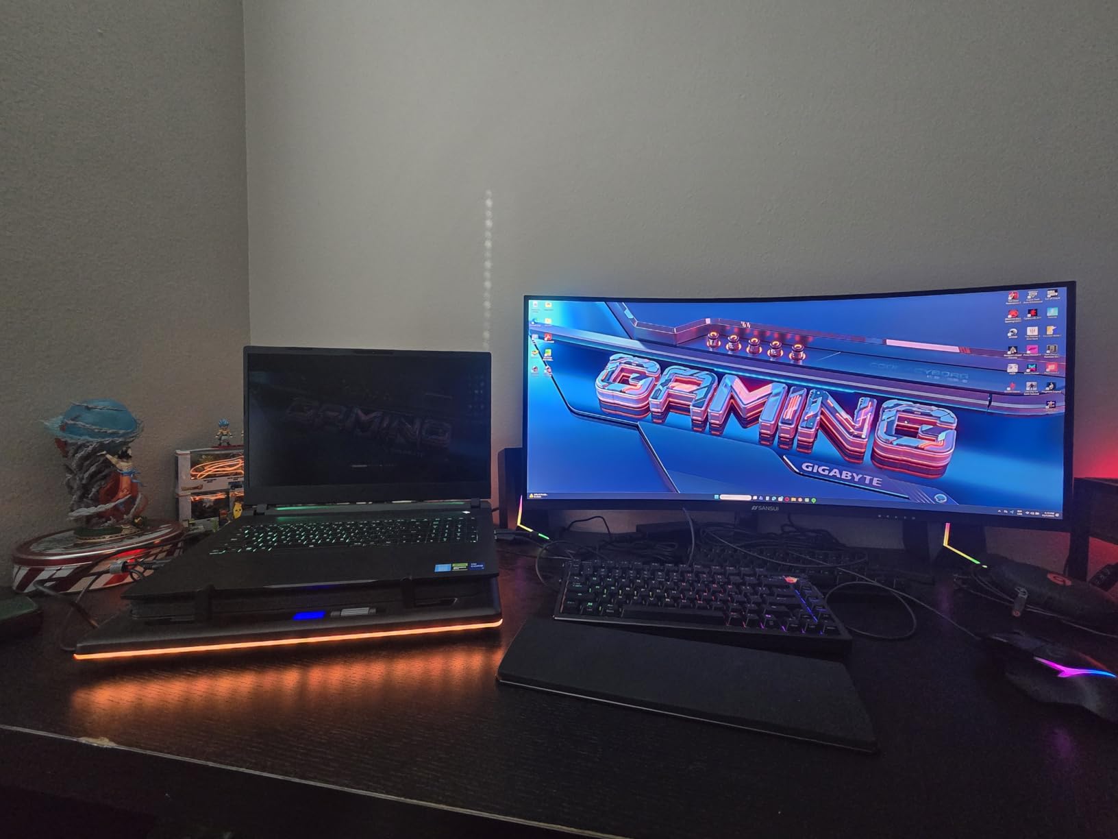 ASUS ROG Azoth Extreme Wireless Mechanical Gaming Keyboard – 75% TKL, ROG NX Snow Linear Switches, PBT Keycaps, Aluminum Chassis, Carbon Fiber, Gasket Mount, Color OLED Screen, PC/Mac Support - Black - Customer Photo 1