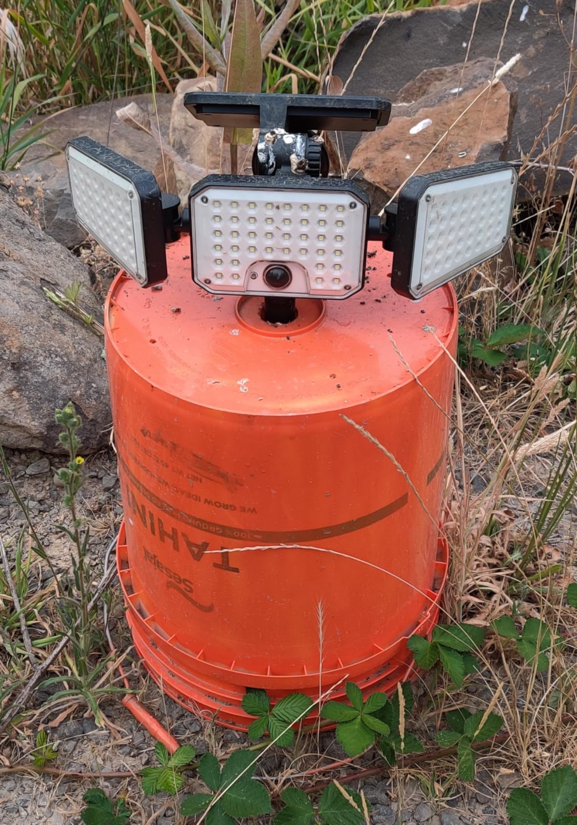 daphino 2500LM Solar Lights Outdoor with Motion Sensor,3 Head 270° Wide Angle Street Area Lights, IP65 Waterproof Security Lighting with 3 Modes(Non-Remote,2 Pcs) - Customer Photo 1