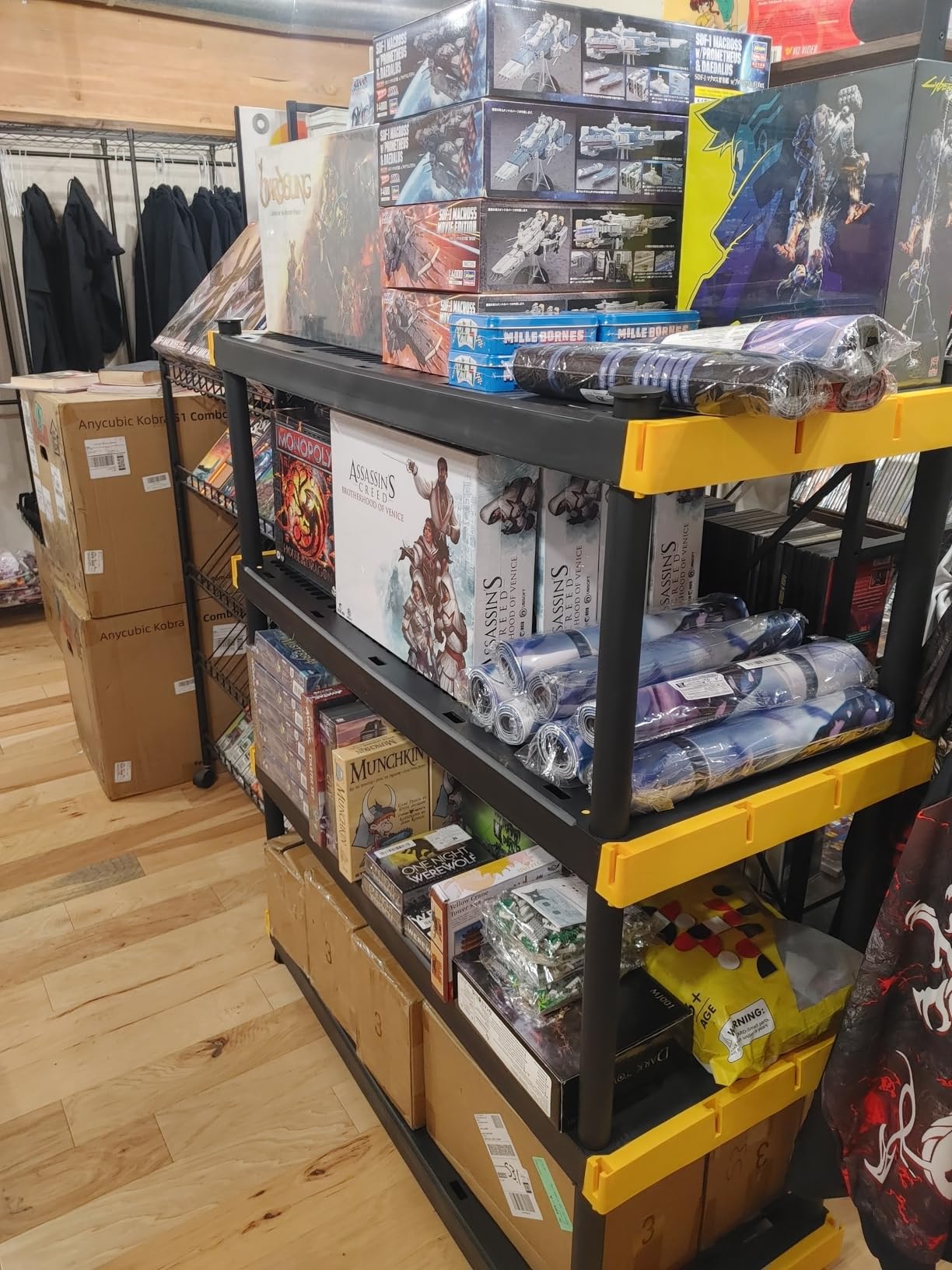 CX Black & Yellow, 5-Tier Heavy Duty Plastic Storage Shelving Unit, 200lbs/shelf (72 CX Black & Yellow, 5-Tier Heavy Duty Plastic Storage Shelving Unit, 200lbs/shelf (72