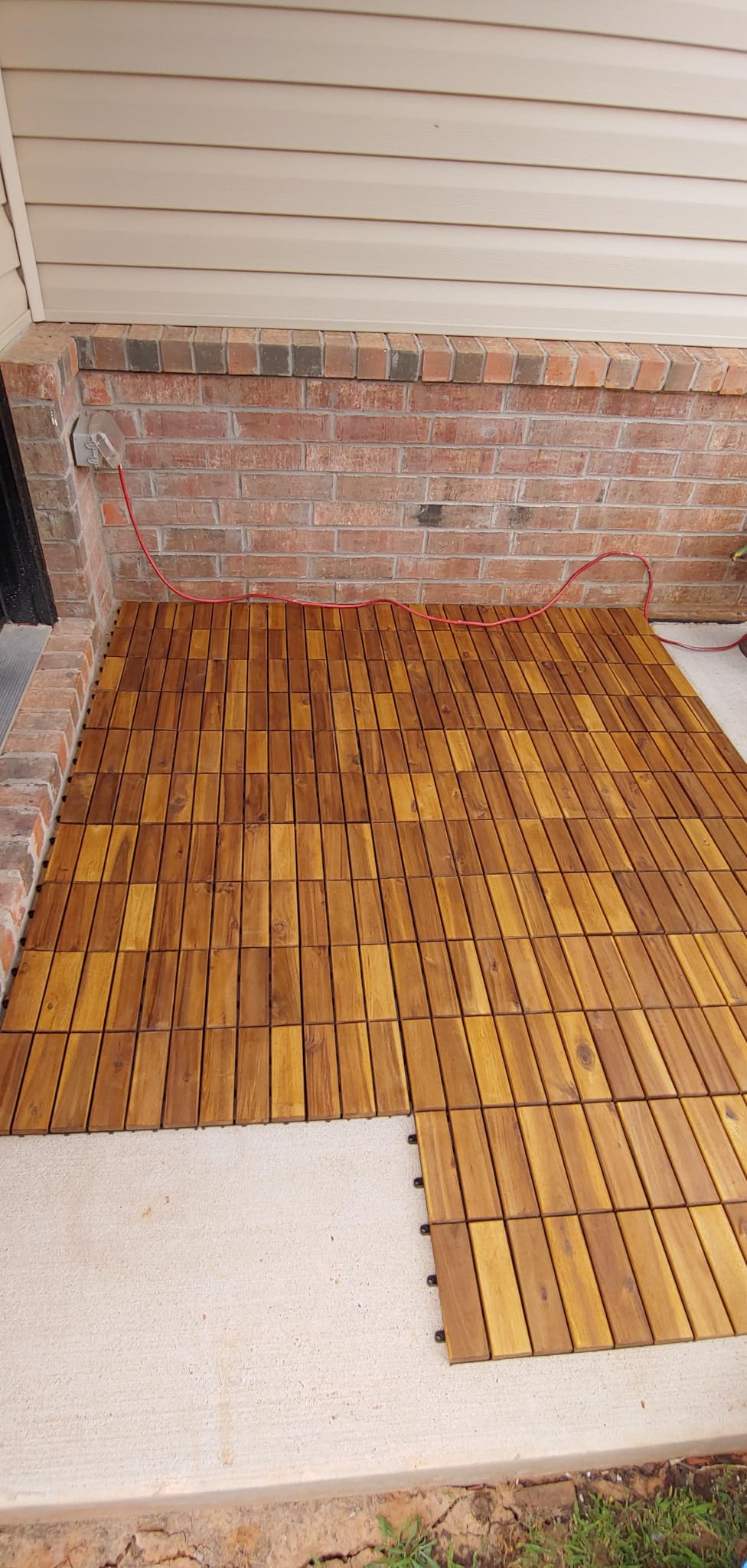 Yaheetech 27pcs Acacia Wood,Interlocking Deck Tiles with Non-Slip Surface,Easy Snap Waterproof Flooring Tiles for Indoor Outdoor,Cracking Resistant Patio Backyard Decor for All Weather Use,Wood Customer Review Yaheetech 27pcs Acacia Wood,Interlocking Deck Tiles with Non-Slip Surface,Easy Snap Waterproof Flooring Tiles for Indoor Outdoor,Cracking Resistant Patio Backyard Decor for All Weather Use,Wood - Customer Photo 4