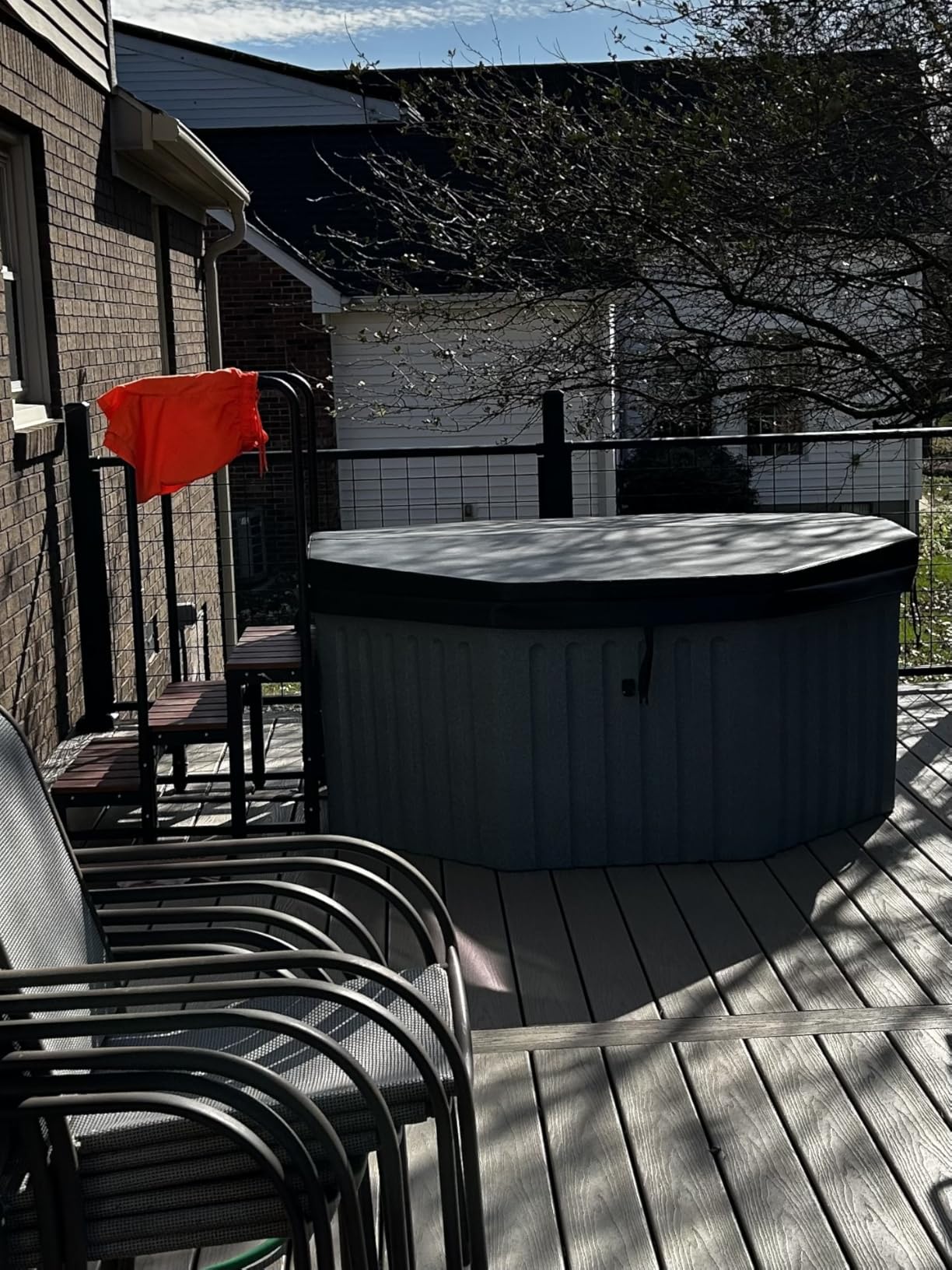 AquaLife Invi 5-Person Hot Tub with 11 Hydro Jets, LED Lighting & Insulated Cover – Non-Lounger Spa for Relaxation & Therapy - Customer Photo 1