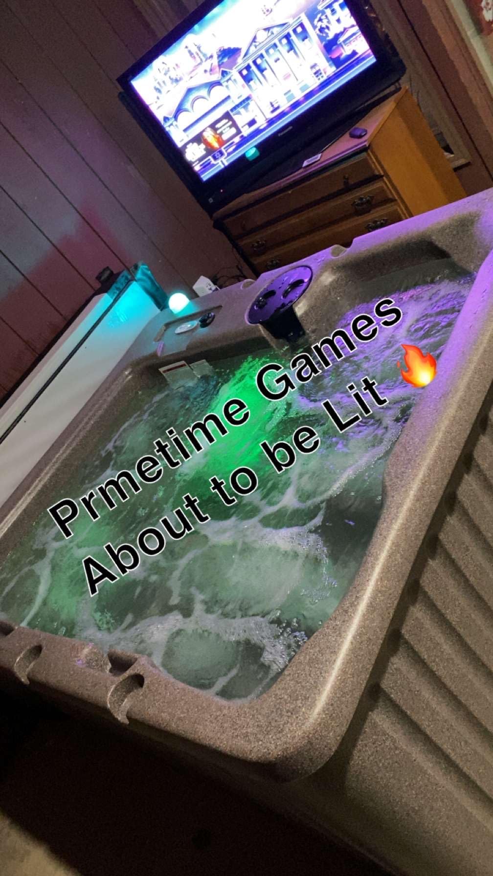 Aqualife Current Outdoor Hot Tub, Free Extras, Fits 4-Adults, Plug and Play Spa, Free Cover Included - Customer Photo 2