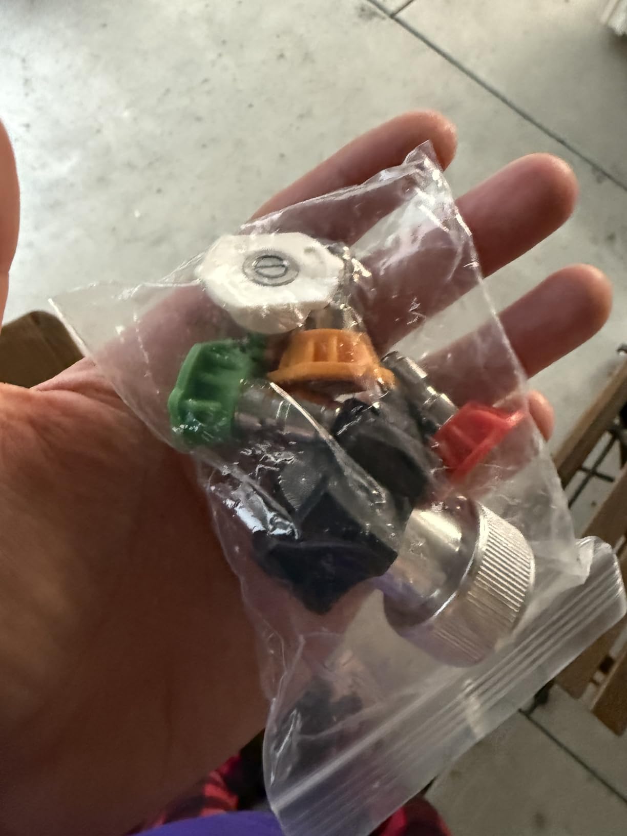 Pressure Washer, Portable Power Washer, 4 Quick Connect Nozzles, High Pressure Cleaning Machine for Car Fence Driveway Patio Washing and More customer photo 2