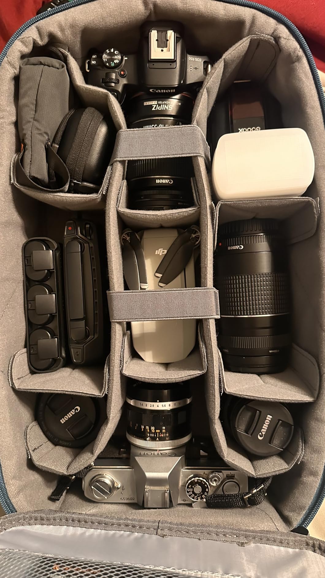 K&F CONCEPT Camera Backpack,Hardshell Photography DSLR Camera Bag with 15-15.6 Inch Laptop Compartment Waterproof Hard Shell Camera Case Compatible with Canon/Nikon/Sony/DJI Mavic Drone - Customer Photo 2