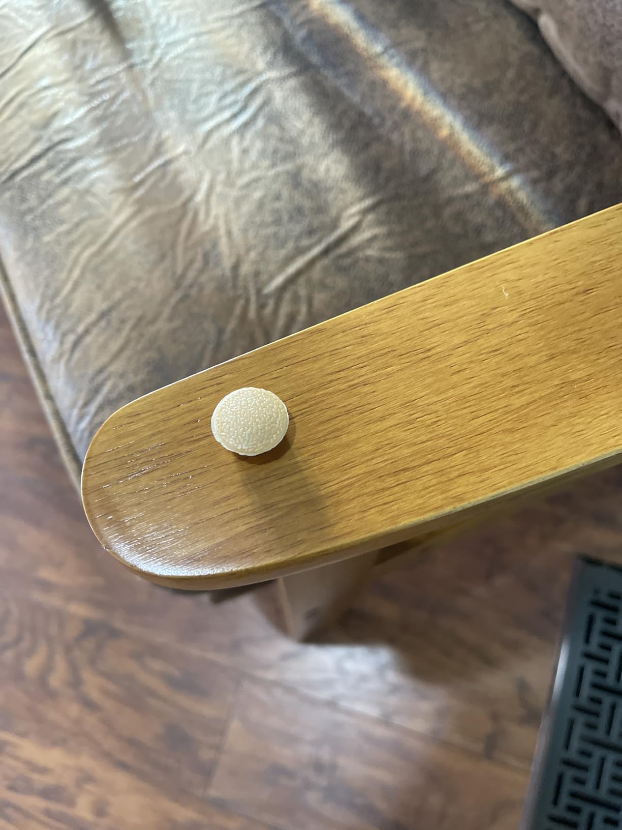 VINGLI Solid Wood Wide Armrests Accent Chair,Upholstered Mid Century Modern Chair with Pillow,Comfy Reading Chair Farmhouse Arm Chair,Chairs Living Room,Bedroom,Guest Room,Linen Fabric,Beige - Customer Photo 1