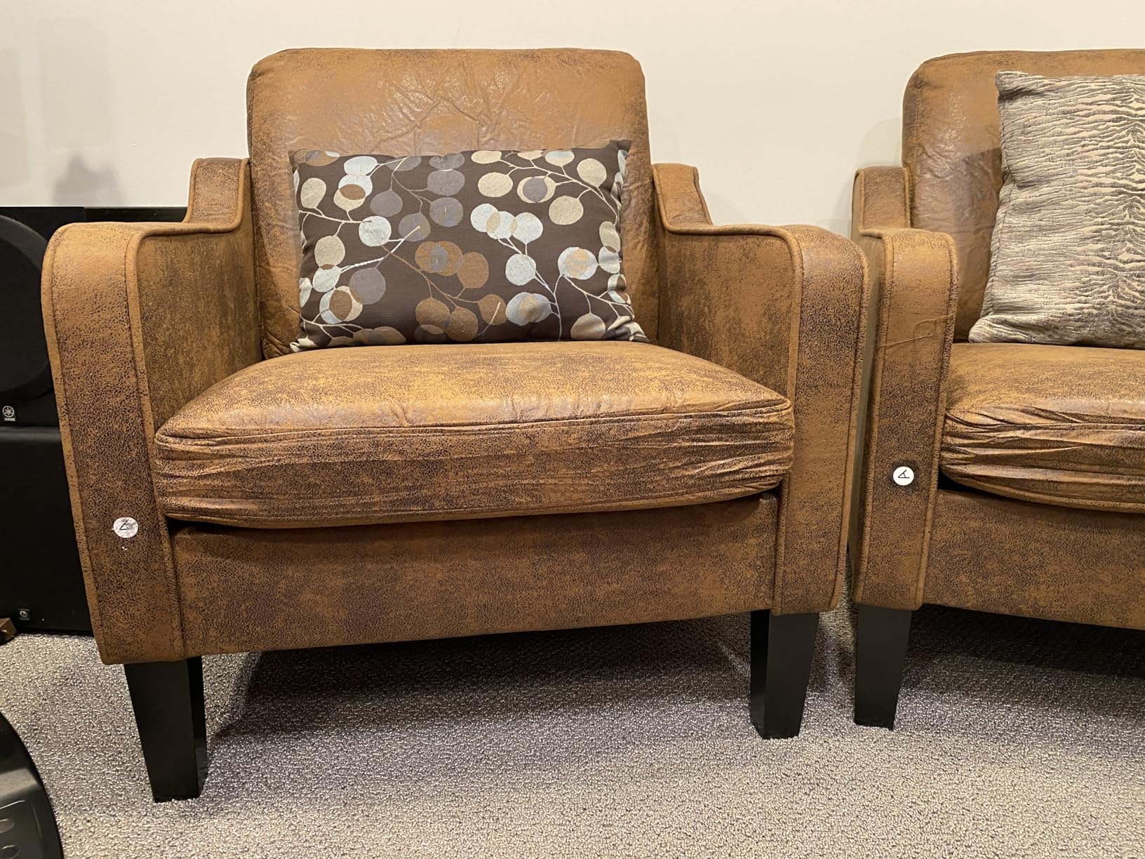 VINGLI Accent Chair for Living Room Chairs Light Brown Reading Chair for Bedroom Scooped Arm Chair Mid Century Modern Accent Chairs Upholstered Comfy Chair for Apartment, Waiting Room - Customer Photo 1