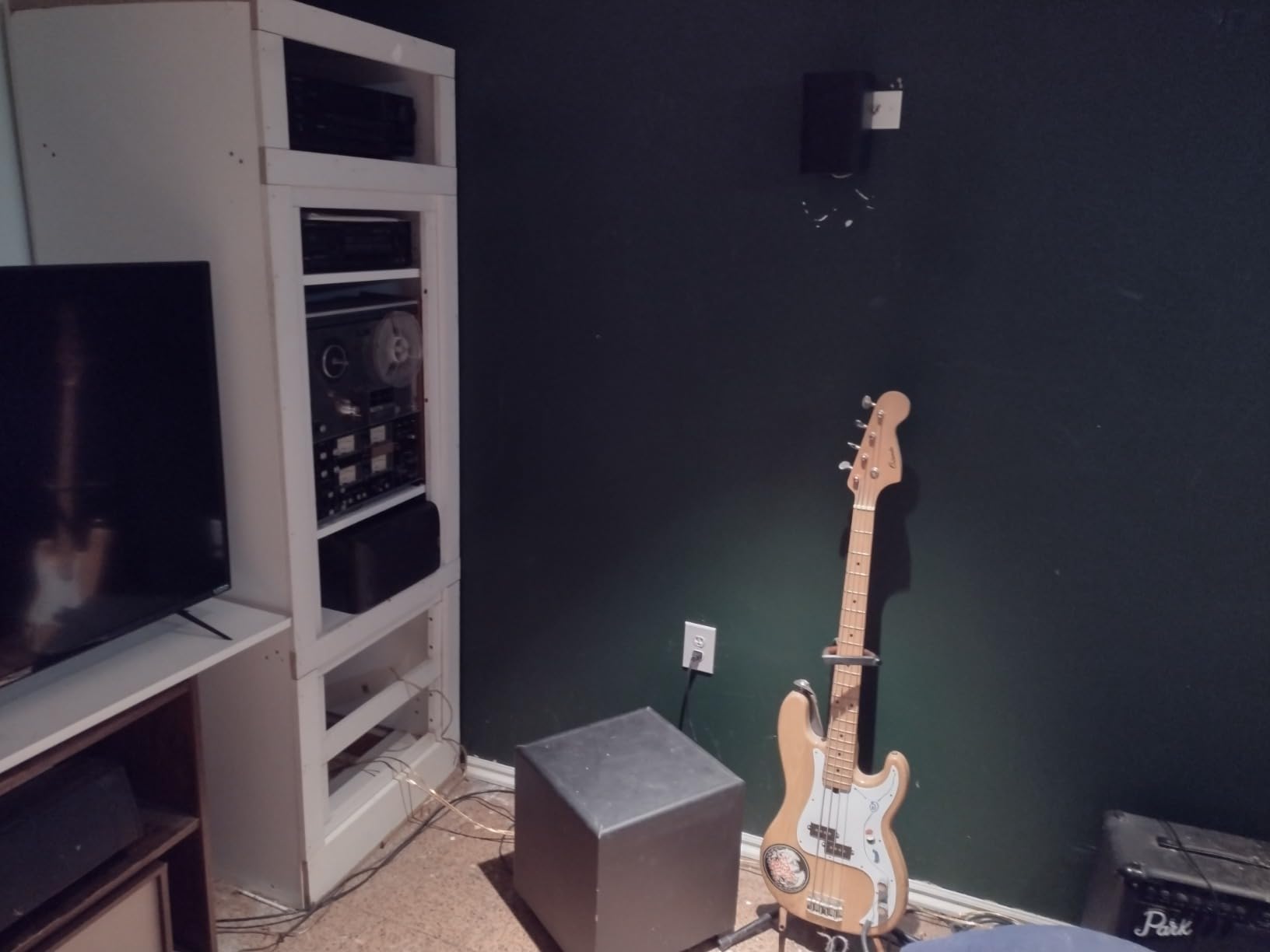 Onkyo TX-RZ30 9.2-Channel AV Receiver - 100 Watts Per Channel, Dirac Live Out of Box, Works with Sonos Certified, THX Certified and More - Customer Photo 2