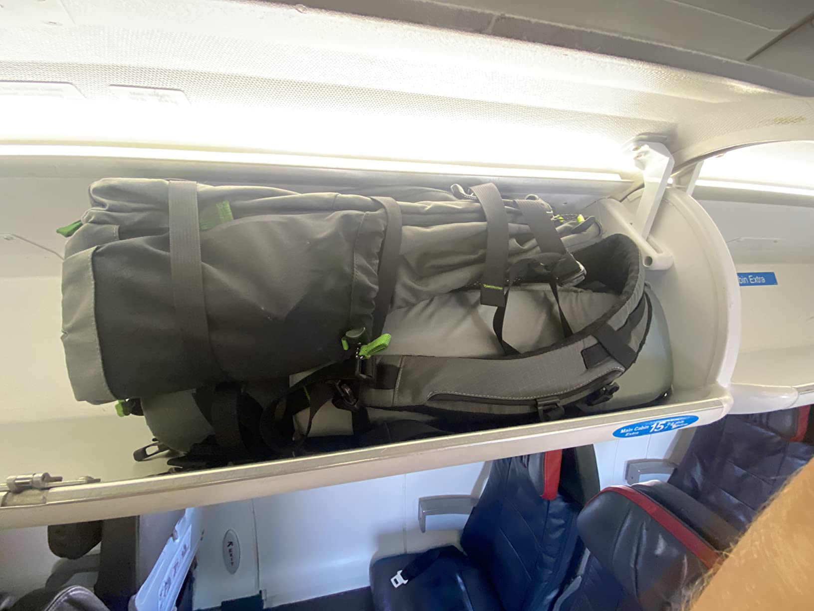 Think Tank BackLight 36L Camera Daypack Backpack for DSLR, Mirrorless, Photography and Video - Montane Green - Customer Photo 3