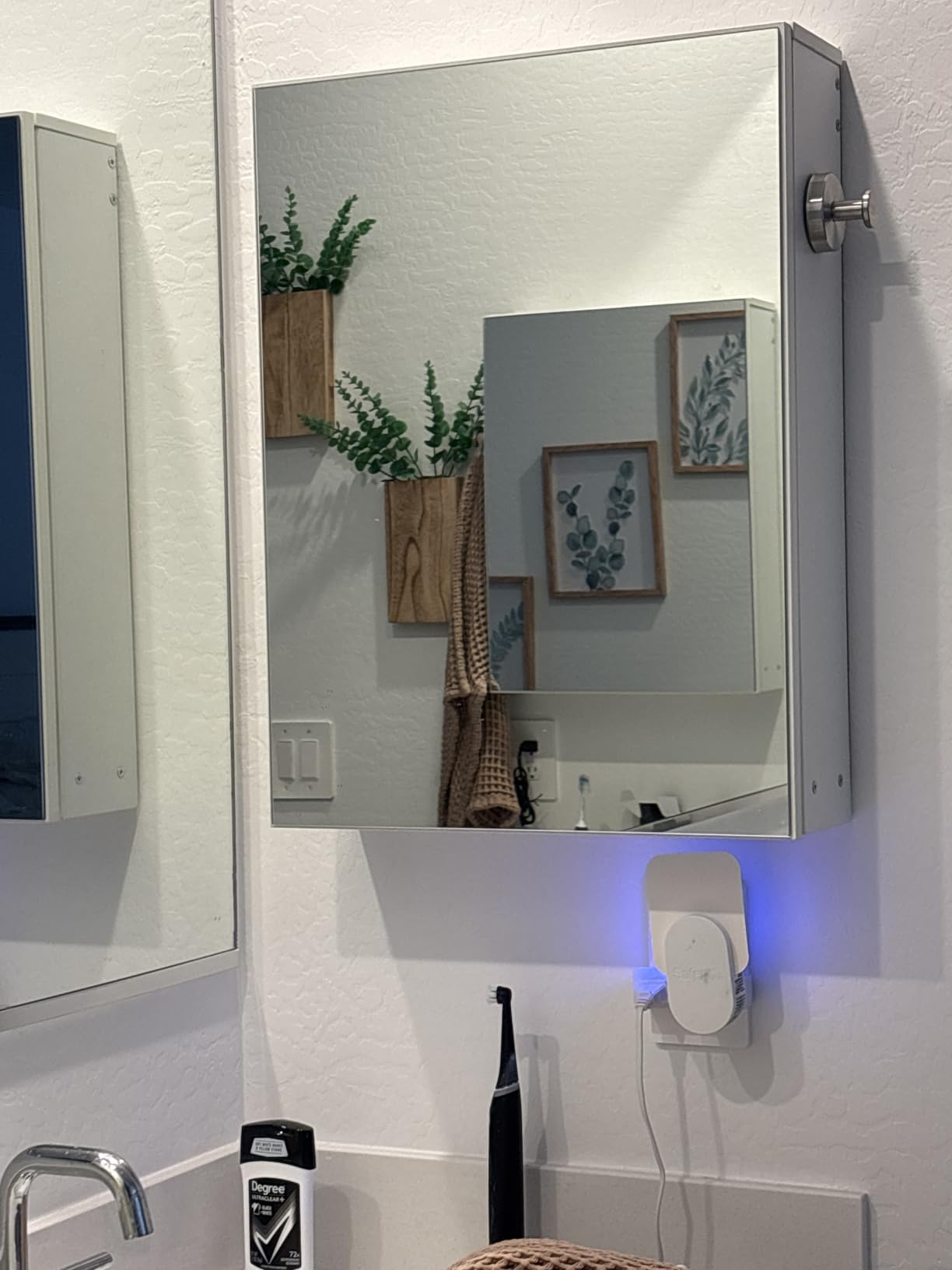 CHOEZON Wall-Mounted Bathroom Vanity with Mirror, Medicine Cabinet with Storage Function, Hanging Storage Cabinet, Adjustable Shelves, White - Customer Photo 1