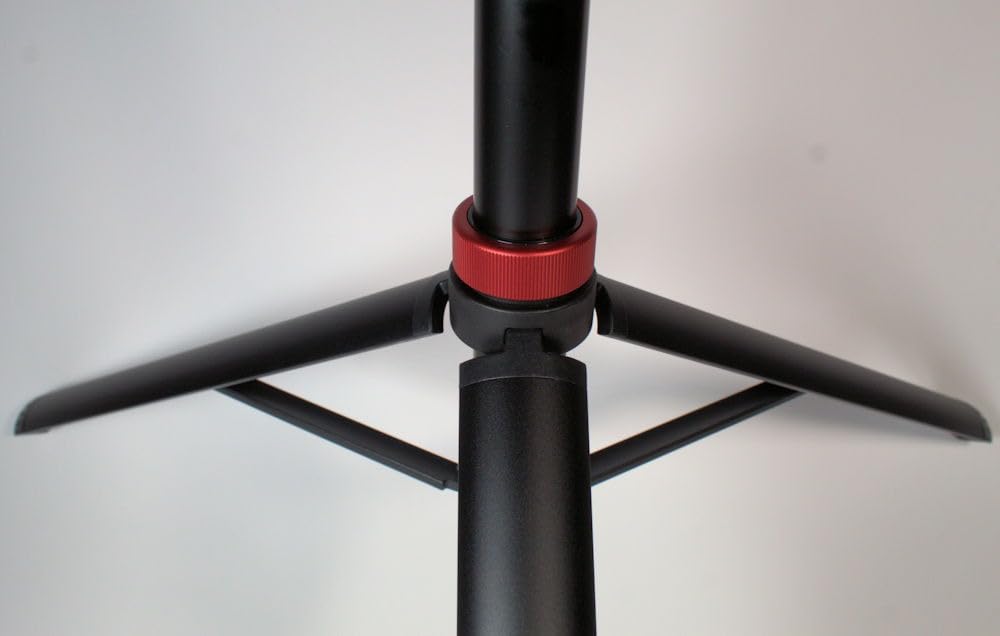 Extendable Photography Light Stand, Adjustable 6.6ft/2m Aluminum Light Tripod Stand for Travel, Reversible Portable Studio Lighting Tripod for Ring Light Camera Flash Light Strobe Light Webcam Softbox Customer Review Extendable Photography Light Stand, Adjustable 6.6ft/2m Aluminum Light Tripod Stand for Travel, Reversible Portable Studio Lighting Tripod for Ring Light Camera Flash Light Strobe Light Webcam Softbox - Customer Photo 2