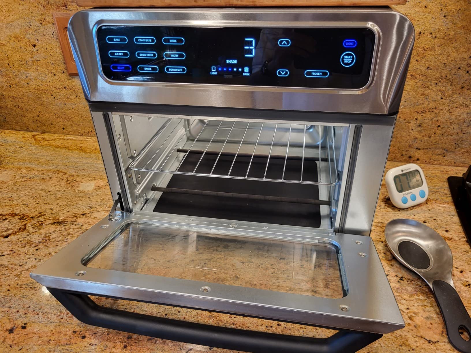 Chefman Air Fryer Toaster Oven Combo, Countertop Oven for Quick & Healthy Meals, Bake, Broil, Air Fry, Toast, and Bagel Functions, 450°F Max Temp, 4 Slice Toaster Oven Air Fryer Combo Customer Review Chefman Air Fryer Toaster Oven Combo, Countertop Oven for Quick & Healthy Meals, Bake, Broil, Air Fry, Toast, and Bagel Functions, 450°F Max Temp, 4 Slice Toaster Oven Air Fryer Combo - Customer Photo 1