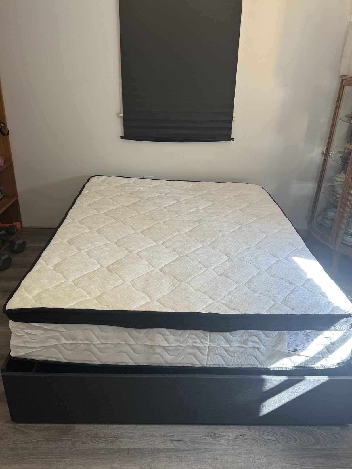 Queen Mattress 10 Inch | Queen Size Hybrid Mattresses in a Box | Medium Firm Feel Memory Foam and Individual Pocket Springs | Fiberglass Free Bed Matress | Breathable | CertiPUR-US | Upgrade - Customer Photo 4