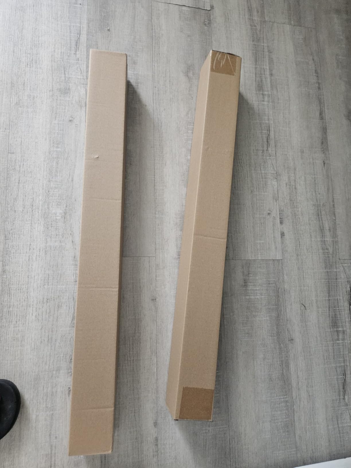 NEEWER Photography Light Stand, 1.5-6.4ft/47-195cm Aluminum Reversible Studio Lighting Tripod, Portable Phone Video Stand w/ 1/4 NEEWER Photography Light Stand, 1.5-6.4ft/47-195cm Aluminum Reversible Studio Lighting Tripod, Portable Phone Video Stand w/ 1/4