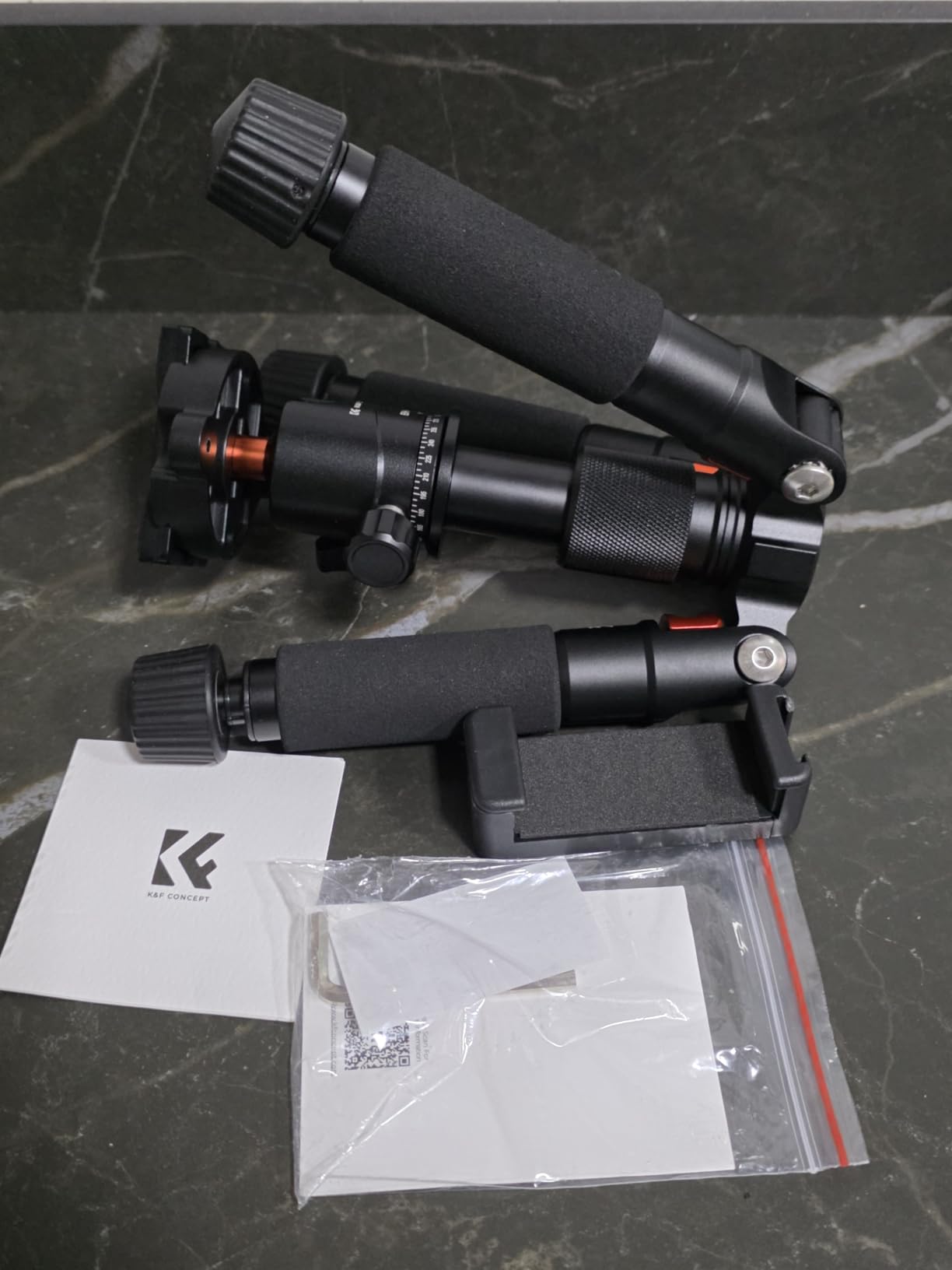 K&F CONCEPT Mini Desktop Tripod with 360 Degree Ball Head - Customer Photo 3