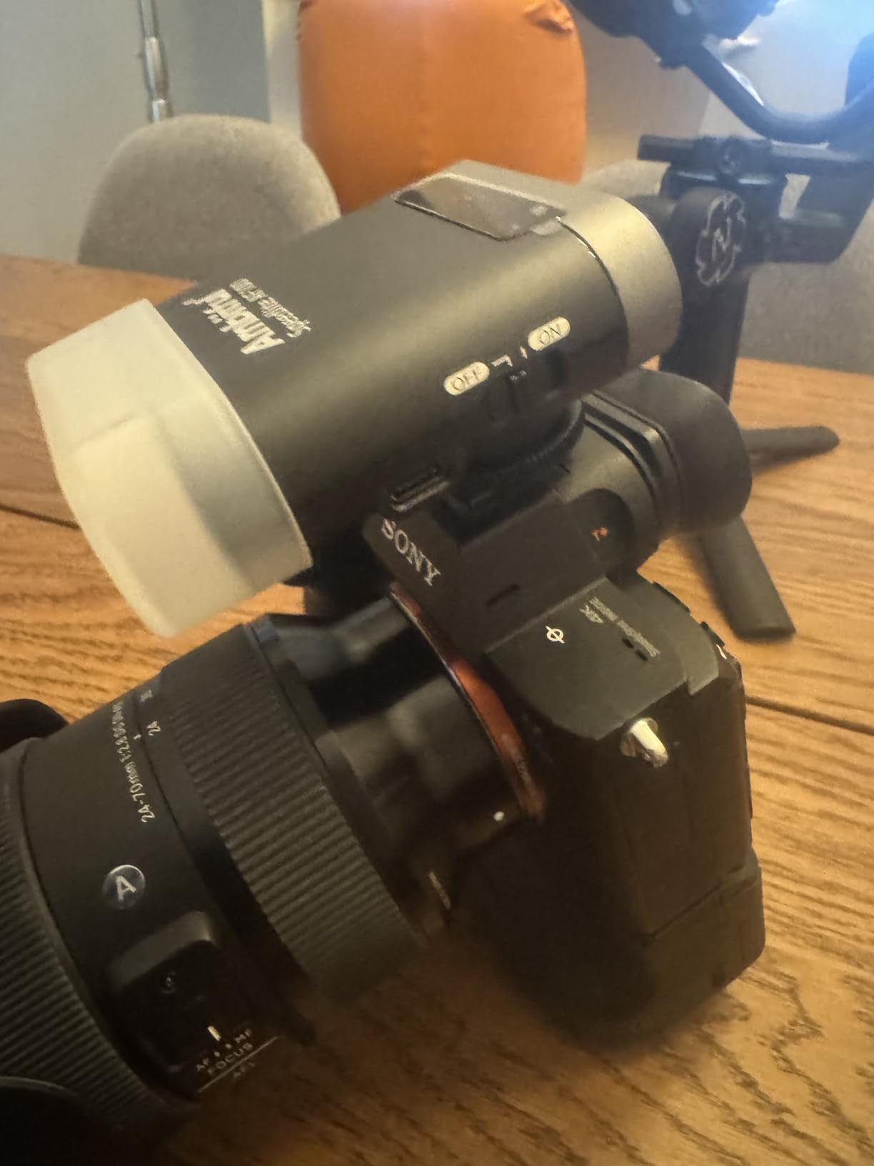 AMBITFUL AF970 Camera Flash Speedlite for Canon Nikon Sony Olympus Fuji Panasonic,2.4G Wireless Flash, Recycle Time 0.1-2.5s,Adjustable Flash Head W/LCD Panel&Single-Contact Hotshoe Customer Review AMBITFUL AF970 Camera Flash Speedlite for Canon Nikon Sony Olympus Fuji Panasonic,2.4G Wireless Flash, Recycle Time 0.1-2.5s,Adjustable Flash Head W/LCD Panel&Single-Contact Hotshoe - Customer Photo 1