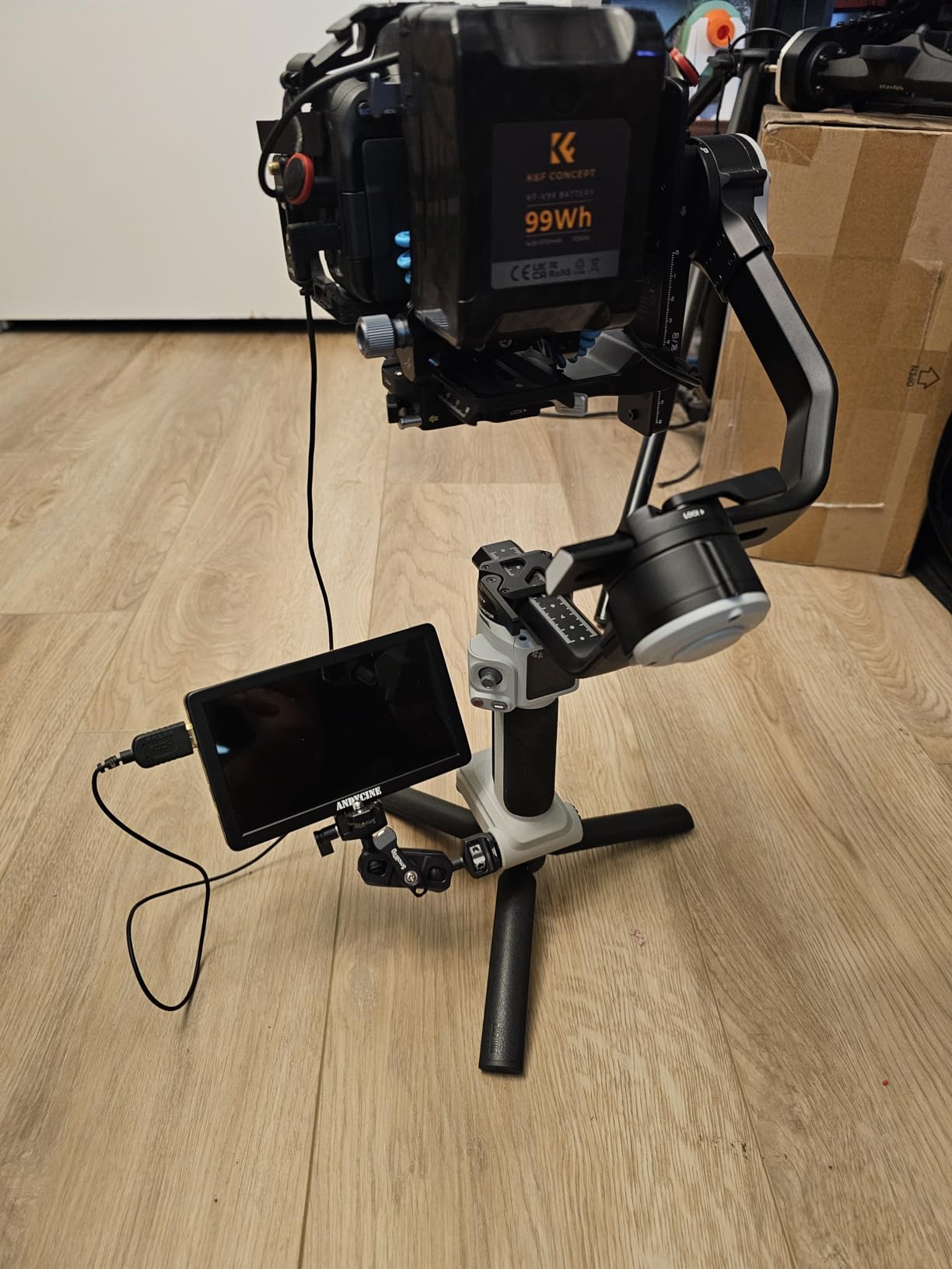 ZHIYUN Crane 4E Gimbal Stabilizer for Camera, Handheld 3 Axis DSLR Gimbal Stabilizer for Canon/Nikon/Sony with Tripod, Native Vertical Shooting, Video Recording, Specialty Expansion Customer Review ZHIYUN Crane 4E Gimbal Stabilizer for Camera, Handheld 3 Axis DSLR Gimbal Stabilizer for Canon/Nikon/Sony with Tripod, Native Vertical Shooting, Video Recording, Specialty Expansion - Customer Photo 3