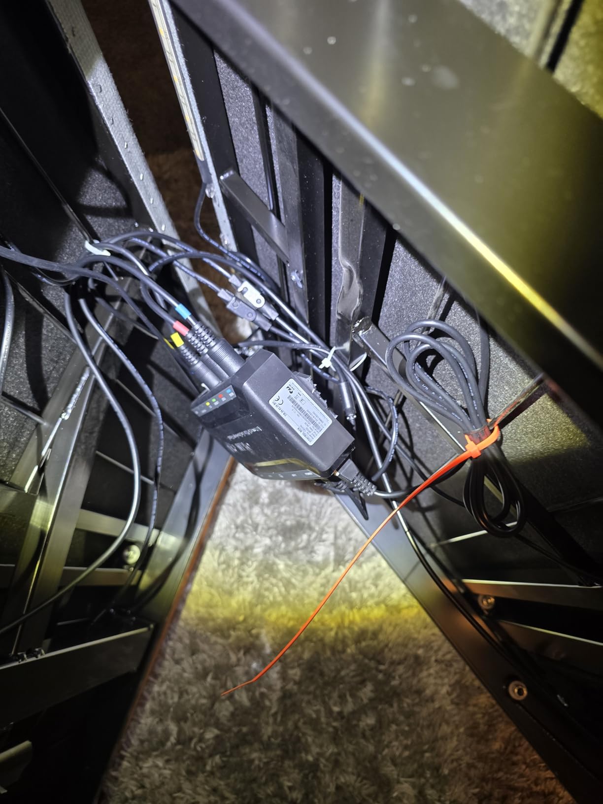 ESHINE Adjustable Bed Frame - Queen Bed Base with Massage, Pillow-tilt, Smart APP Control, Ergonomic Incline, Zero Gravity, Dual USB Port, Under Bed Light, Wireless Remote, 5000 Series - Customer Photo 2