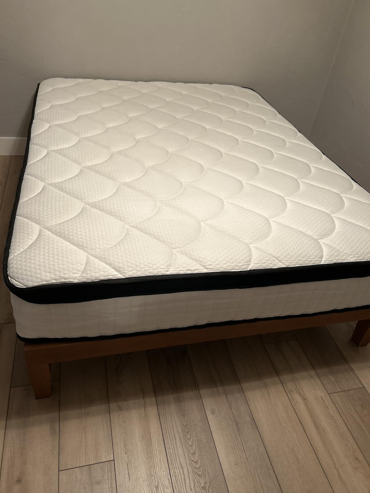 Mattress Queen Size, 12 Inch Queen Hybrid Mattress in a Box, Medium Firm Memory Foam & Individually Wrapped Pocket Springs for Pain Relief, Motion Isolation, Edge Support, 80x60x12 - Customer Photo 5