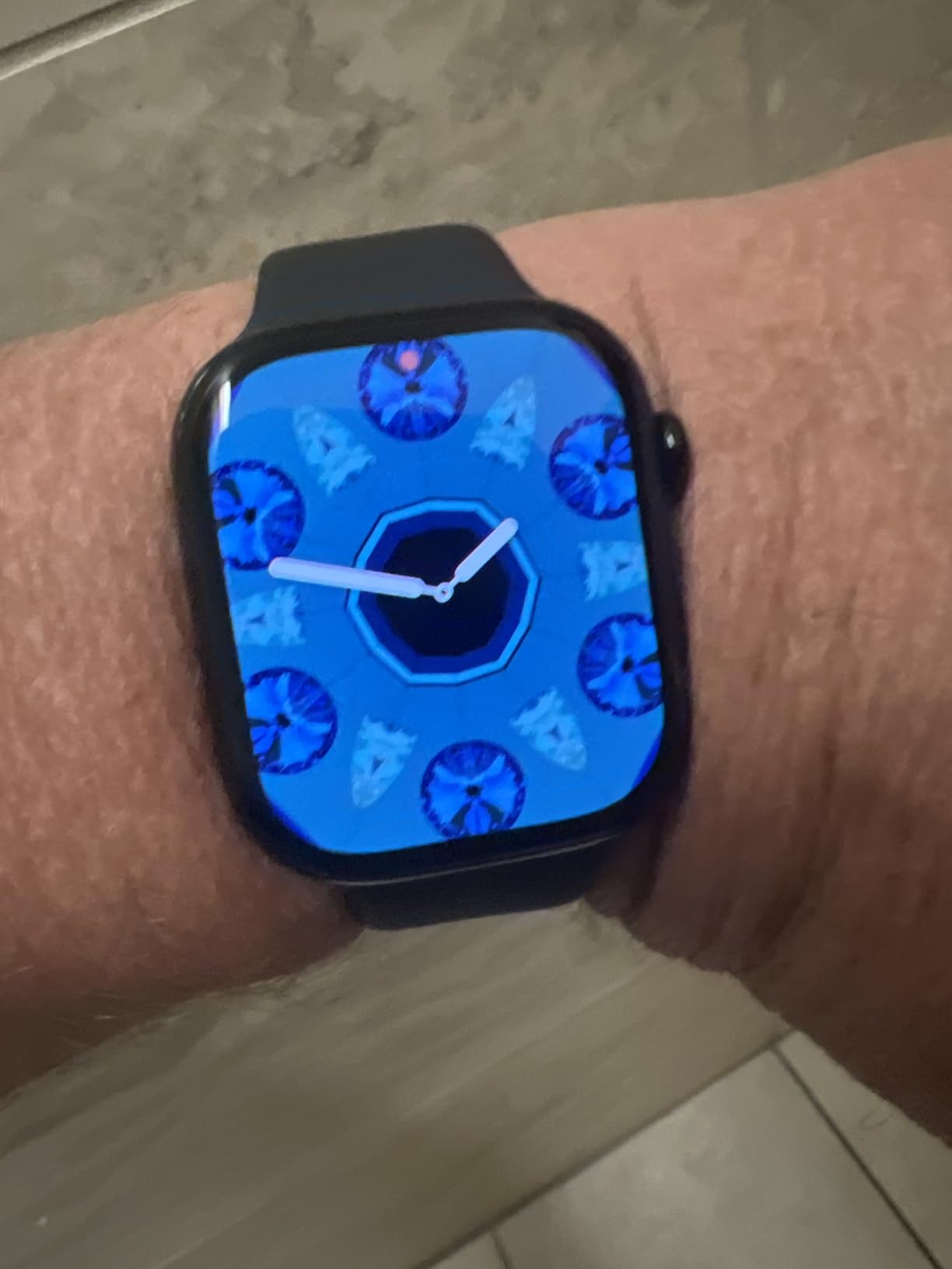 Apple Watch Series 10 [GPS, 46mm] - Jet Black Aluminum Case with Black Sport Band, M/L (Renewed) - Customer Photo 4