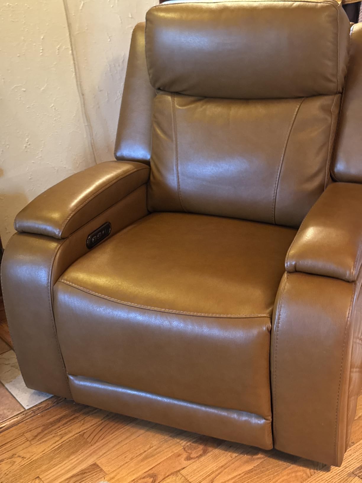 Watson & Whitely Genuine Leather Power Recliner Chairs for Adults, Zero Gravity Recliner with Power Headrest & Hidden Storage, Electric Reclining Sofa Chair for Living Room, Home Office, Dark Brown - Customer Photo 2