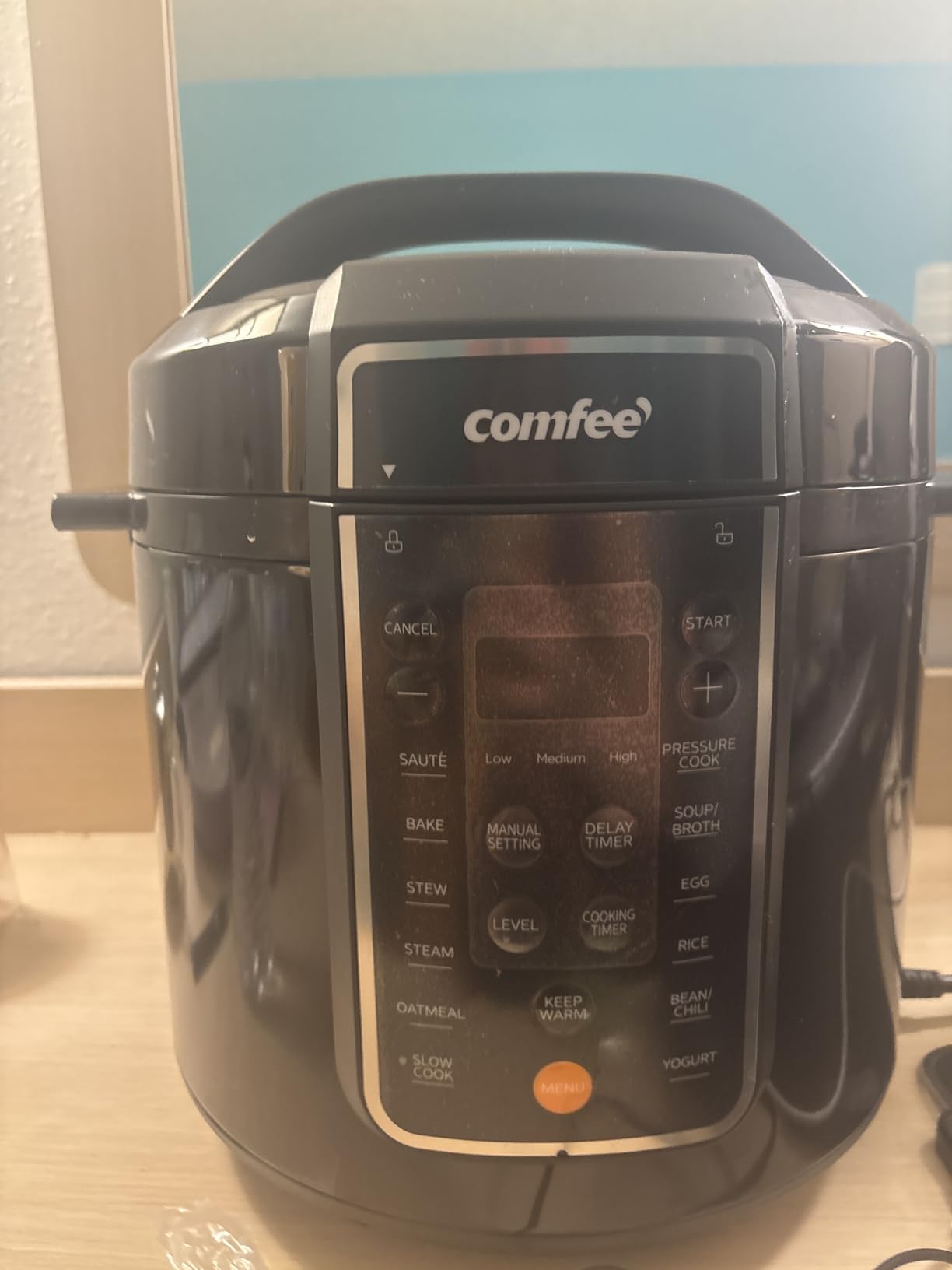 COMFEE' 9-in-1 Electric Pressure Cooker, 14 Presets Instant Multi Slow Cooker Olla de Presion Non-Stick Pot Rice , Yogurt Maker, Sauté Steamer, Black , 6 Quarts - Customer Photo 2