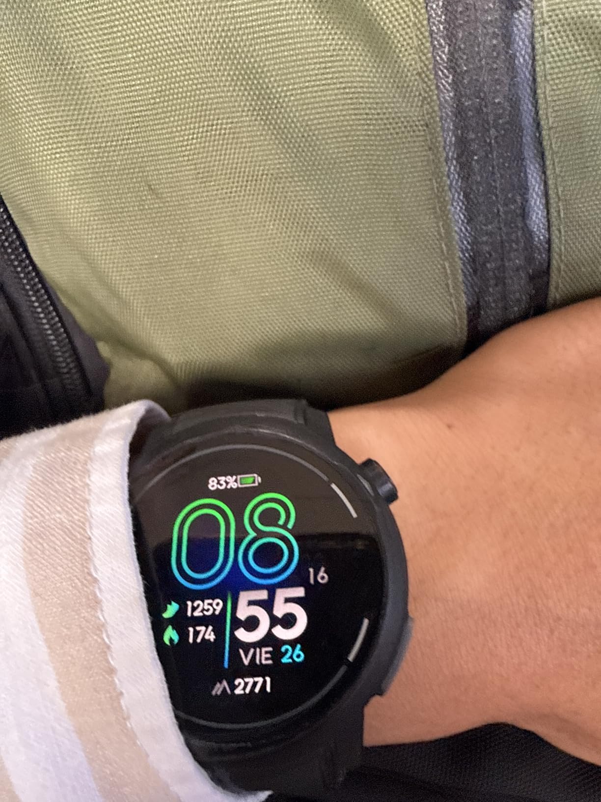 COROS PACE Pro GPS Sport Watch, 1.3-inch AMOLED Touchscreen, Fastest in Class Processor Running Watch, 20 Days Battery Life, Navigation with Global Offline Maps, Sleep Tracking, Running - Black - Customer Photo 1