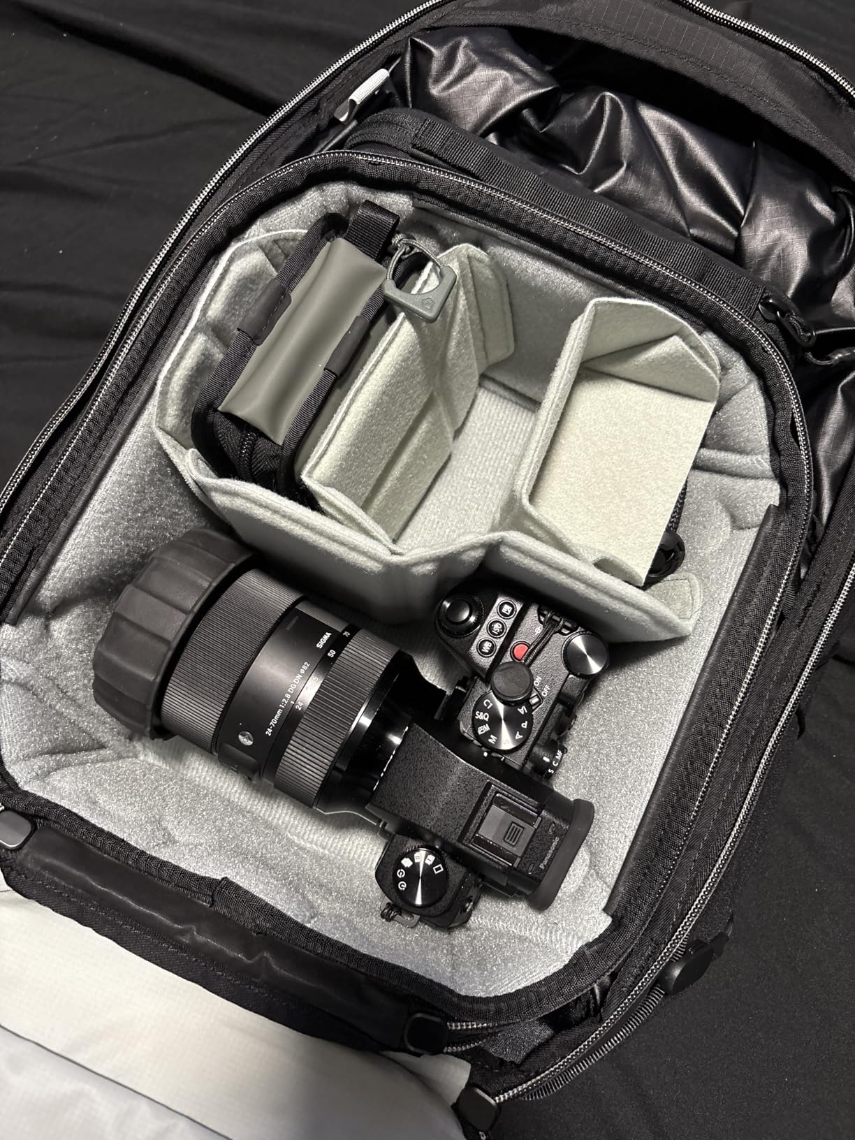 Peak Design Outdoor Backpack 25L, Black, Compact and Lightweight Frameless Daypack, Ultra Cinch Roll-Top Design, Ideal for Day Hikes, Camera Carry and Commuting, Versatile Backpack for Men and Women - Customer Photo 1