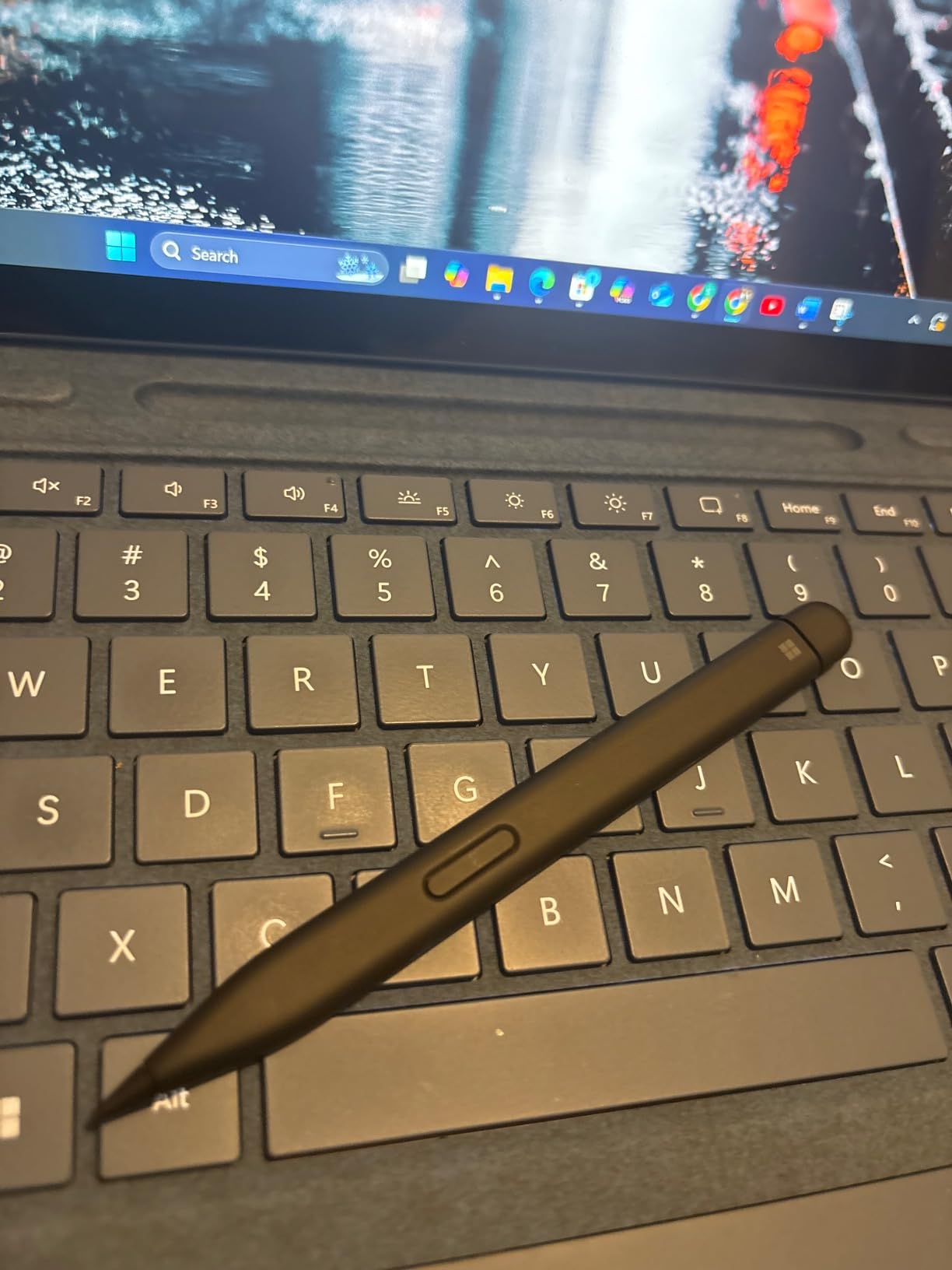 Microsoft Surface Pro 11 Copilot PC Bundle, 13