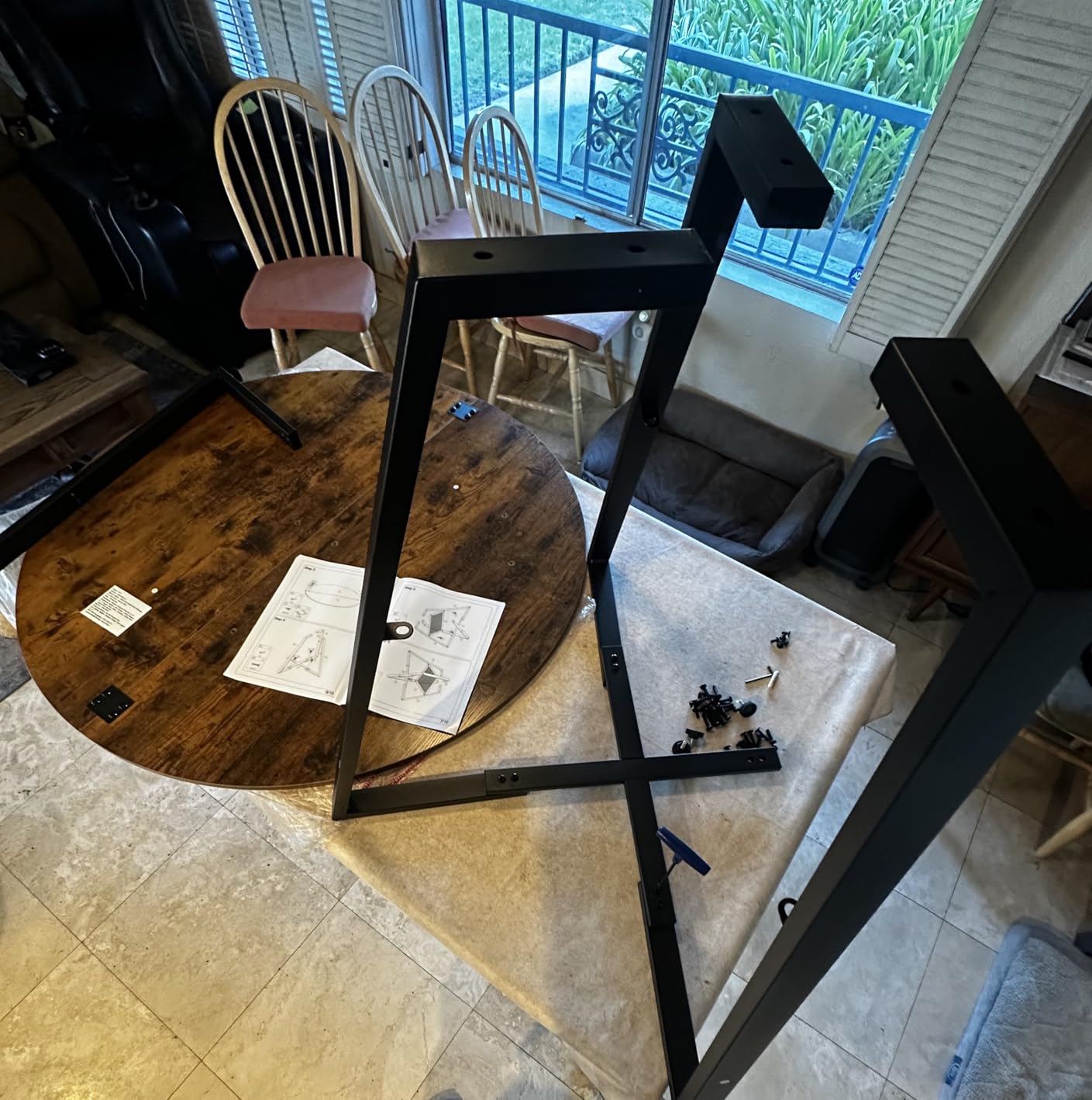 Round Dining Table for 4,Kitchen Dining Room Circle Dinner Pedestal Table,Space Saving Wood Kitchen & Dining Room Furniture (Vintage, 42In) - Customer Photo 2