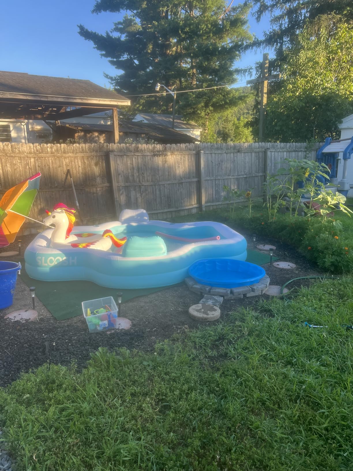 SLOOSH Inflatable Pool for Family with Seats, 120