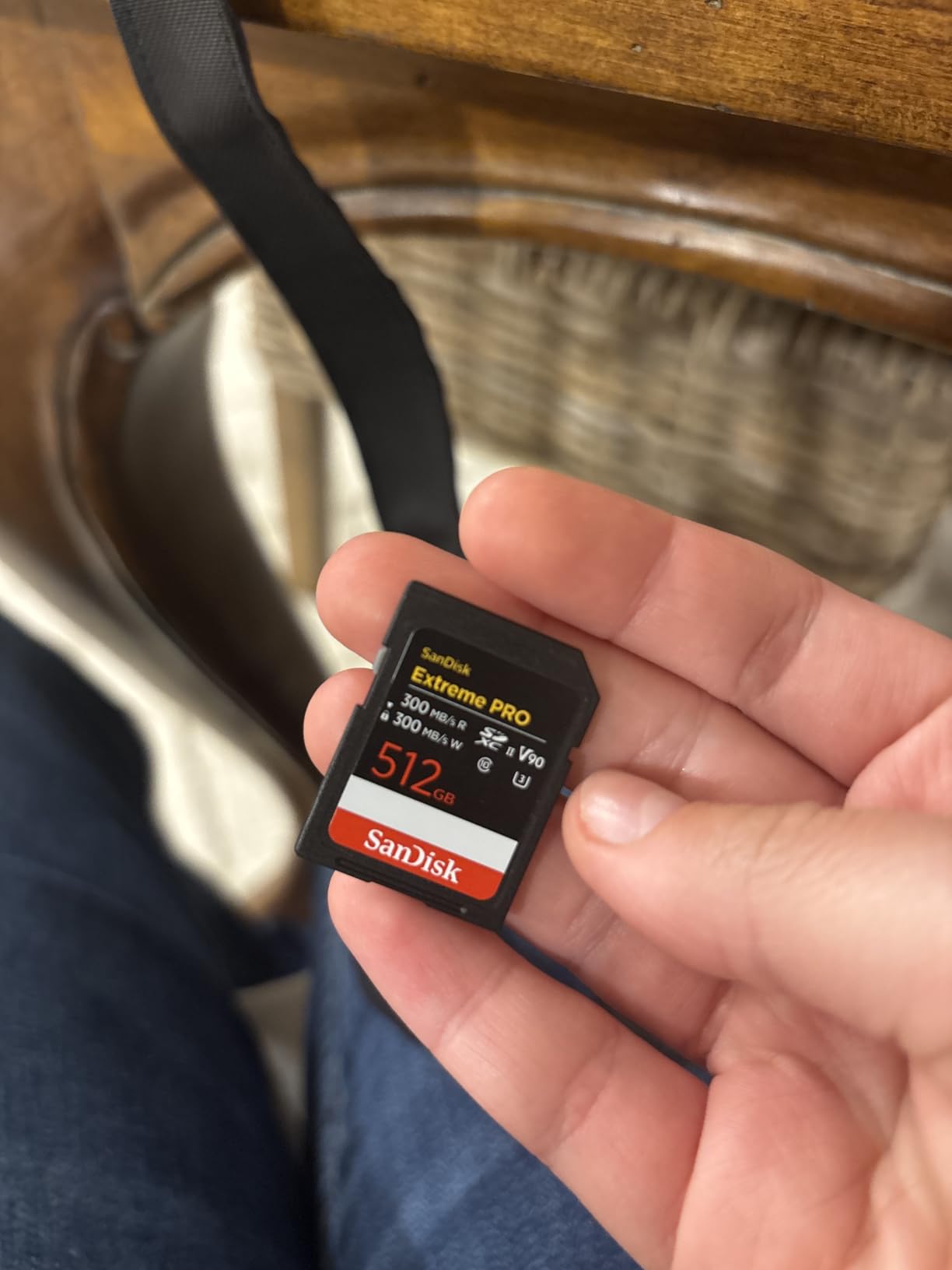 SanDisk 256GB Extreme PRO SDXC UHS-II Memory Card - Up to 300MB/s Read and Write speeds, V90, 8K, 4K UHD, SD Card - SDSDXDM-256G-GN4IN - Customer Photo 2