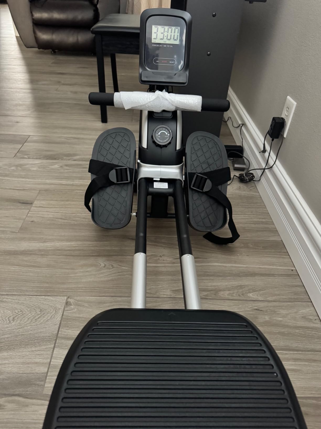 Dripex Rowing Machines for Home Use, Rowing Machine Max 350 LBS, Magnetic Rower with 16 Levels of Workout Resistance, Dual Slide Rail, Bluetooth App Supported, LCD Monitor - Customer Photo 2