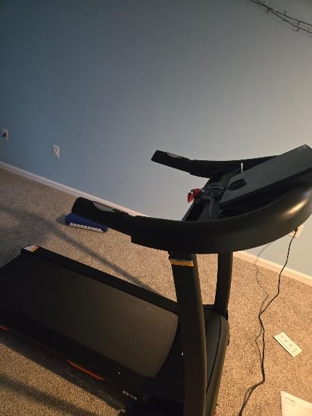 THERUN Incline Treadmill for Running and Walking, 300 lbs Weight Capacity Folding Treadmill with 0-15% Auto Incline, Wide Belt, 3.5HP, App, Heart Rate - Customer Photo 2