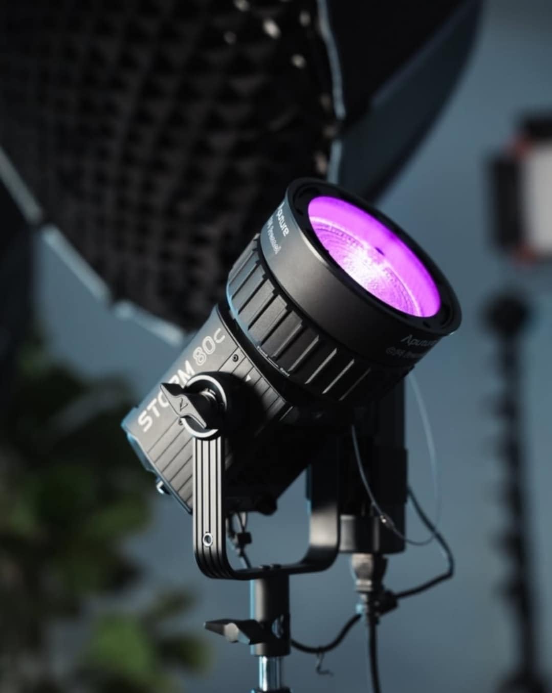 Aputure Storm 80c RGB LED Video Light - 80W Full-Color Point Source Fixture, 20,185 Lux @1m, 1800K-20,000K, Advanced Diode Mixing, CRI≥97, IP65 Weatherproof, Sidus Link, DMX & LumenRadio Control - Customer Photo 1
