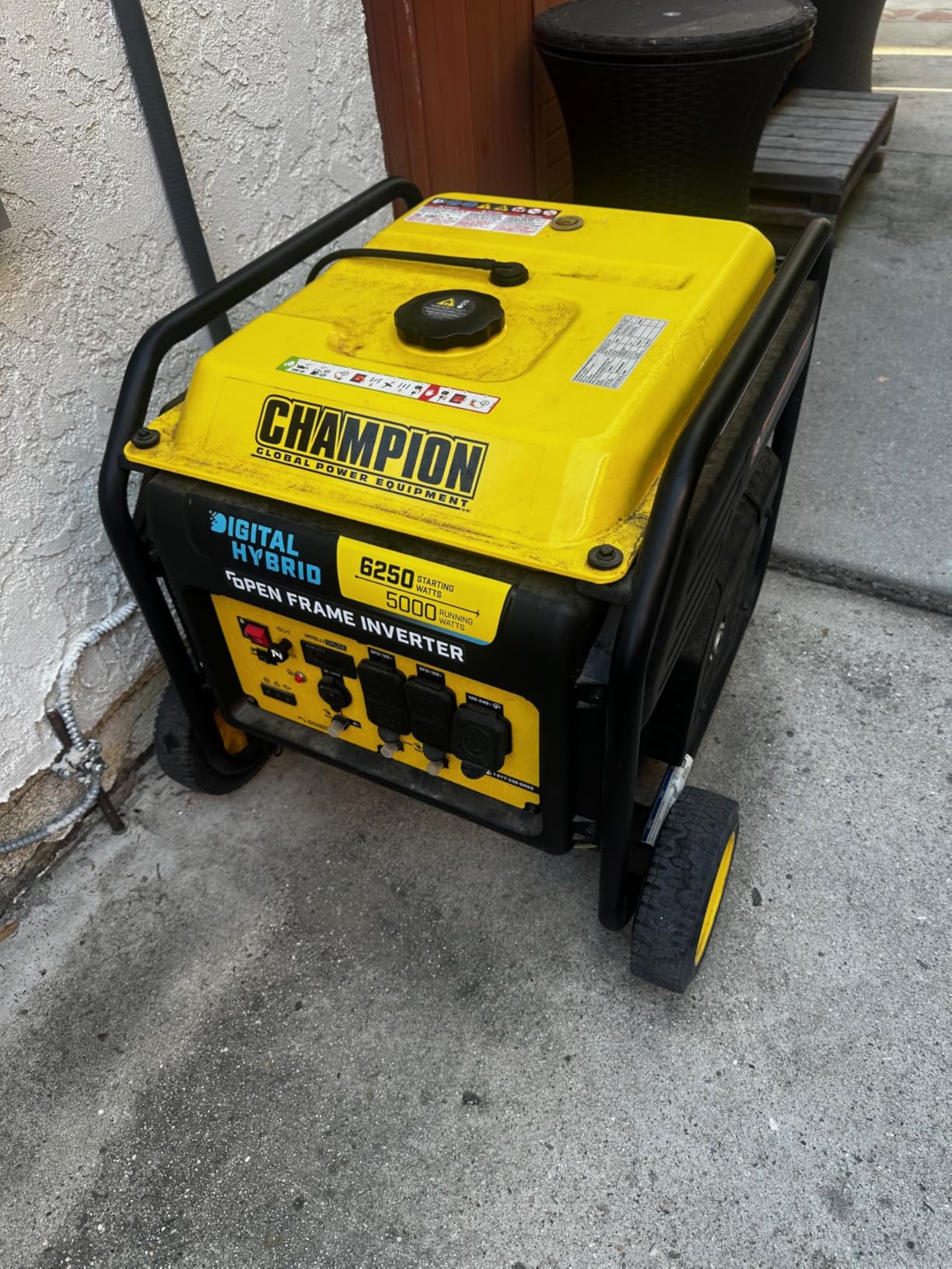 TENTVIA Outdoor Generator Cover 32x24x24 Inches,600D Heavy-Duty Oxford Fabric,Dustproof and Waterproof Protection for Generators, Suitable for Most 5000-10000W Generators.Black Customer Review TENTVIA Outdoor Generator Cover 32x24x24 Inches,600D Heavy-Duty Oxford Fabric,Dustproof and Waterproof Protection for Generators, Suitable for Most 5000-10000W Generators.Black - Customer Photo 2