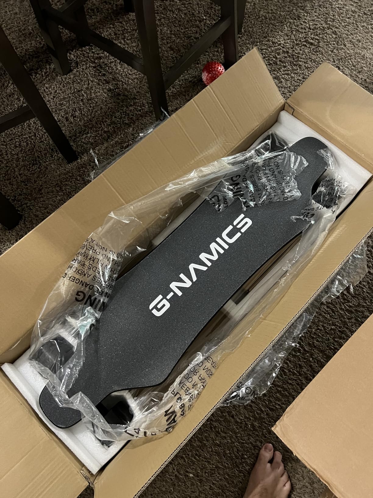 G-NAMICS Electric Skateboard - 900W Dual Hub Motor, 26 MPH Top Speed, 22 Mile Range, 7500mAh Fast Charge Battery, 4 Ride Modes, Remote Control Customer Review G-NAMICS Electric Skateboard - 900W Dual Hub Motor, 26 MPH Top Speed, 22 Mile Range, 7500mAh Fast Charge Battery, 4 Ride Modes, Remote Control - Customer Photo 1