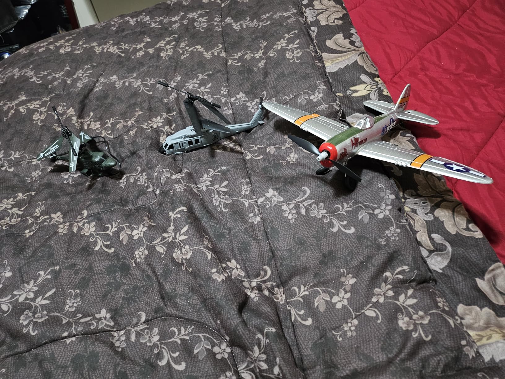 M8 Electric Skateboard with Remote, 15/22Mph Top Speed,9/15/Miles Range,400/800W Hub-Motor, Skateboard for Adults &Teens Customer Review M8 Electric Skateboard with Remote, 15/22Mph Top Speed,9/15/Miles Range,400/800W Hub-Motor, Skateboard for Adults &Teens - Customer Photo 1