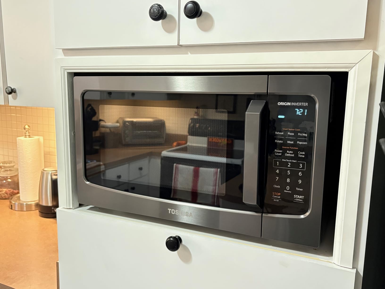 TOSHIBA Air Fryer Combo 8-in-1 Countertop Microwave Oven, with Convection, Broil, Odor Removal Mode, 12.4 TOSHIBA Air Fryer Combo 8-in-1 Countertop Microwave Oven, with Convection, Broil, Odor Removal Mode, 12.4