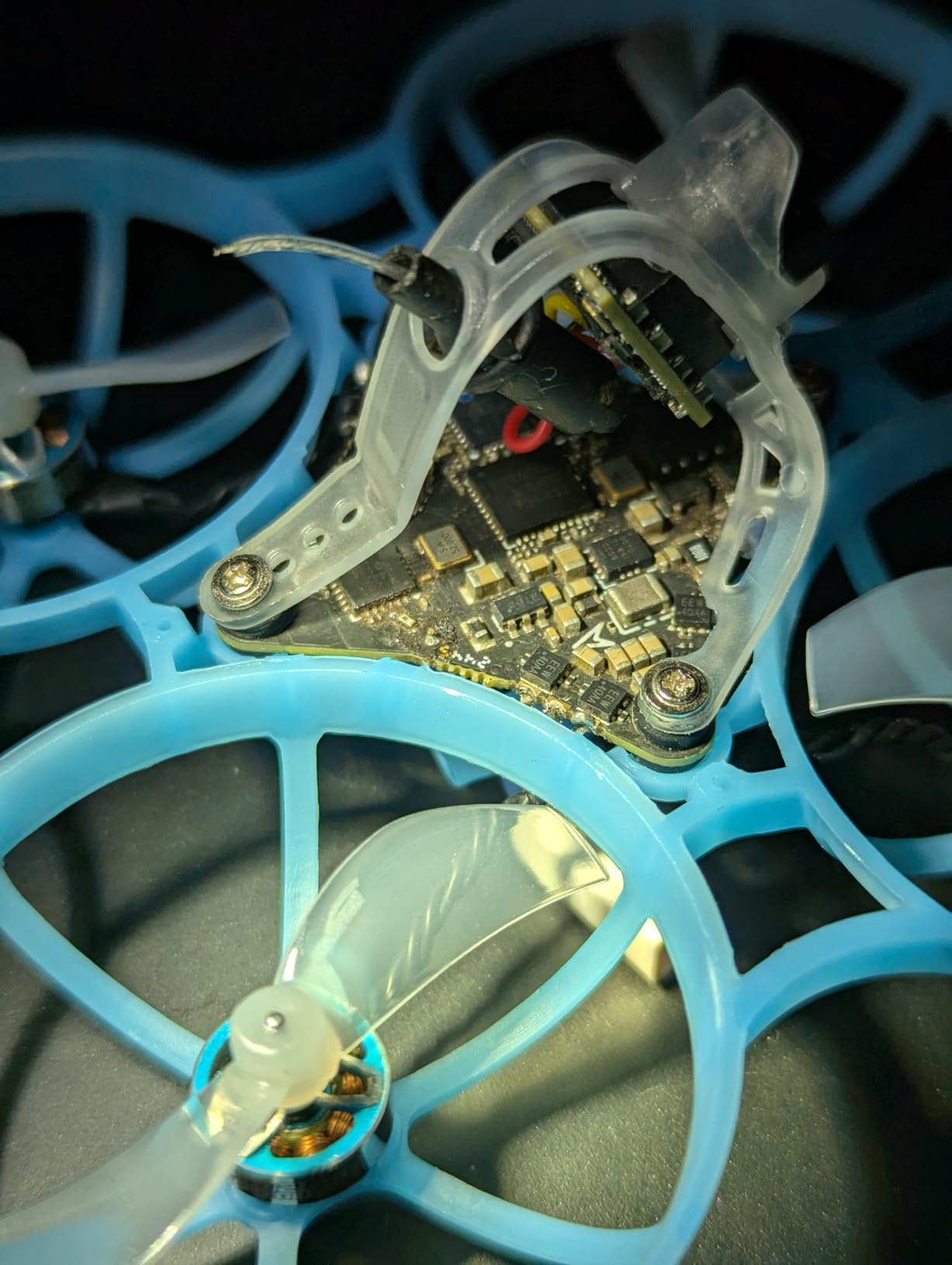 BETAFPV Air75 Brushless Whoop Quadcopter, Ultralight 1S 75mm Micro Whoop Drone with C03 FPV Camera, G473 5IN1 Air Flight Controller ELRS Receiver 0802SE 23000KV Motors for FPV Racing Freestyle-ELRS - Customer Photo 2