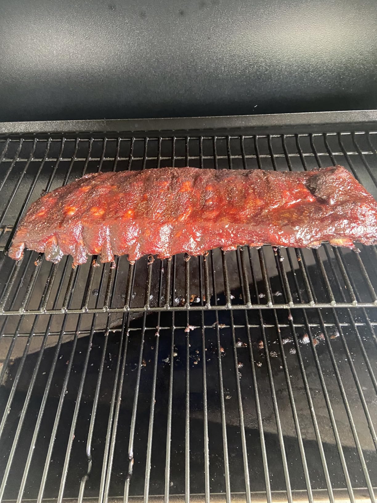 Traeger Grills Woodridge Pro Electric Wood Pellet Grill and Smoker, 970 Sq. In., Outdoor Pellet Smoker Grill with Digital Sensor and Side Shelf, Wi-FIRE Technology, Super Smoke Mode, TFB97JLH - Customer Photo 2