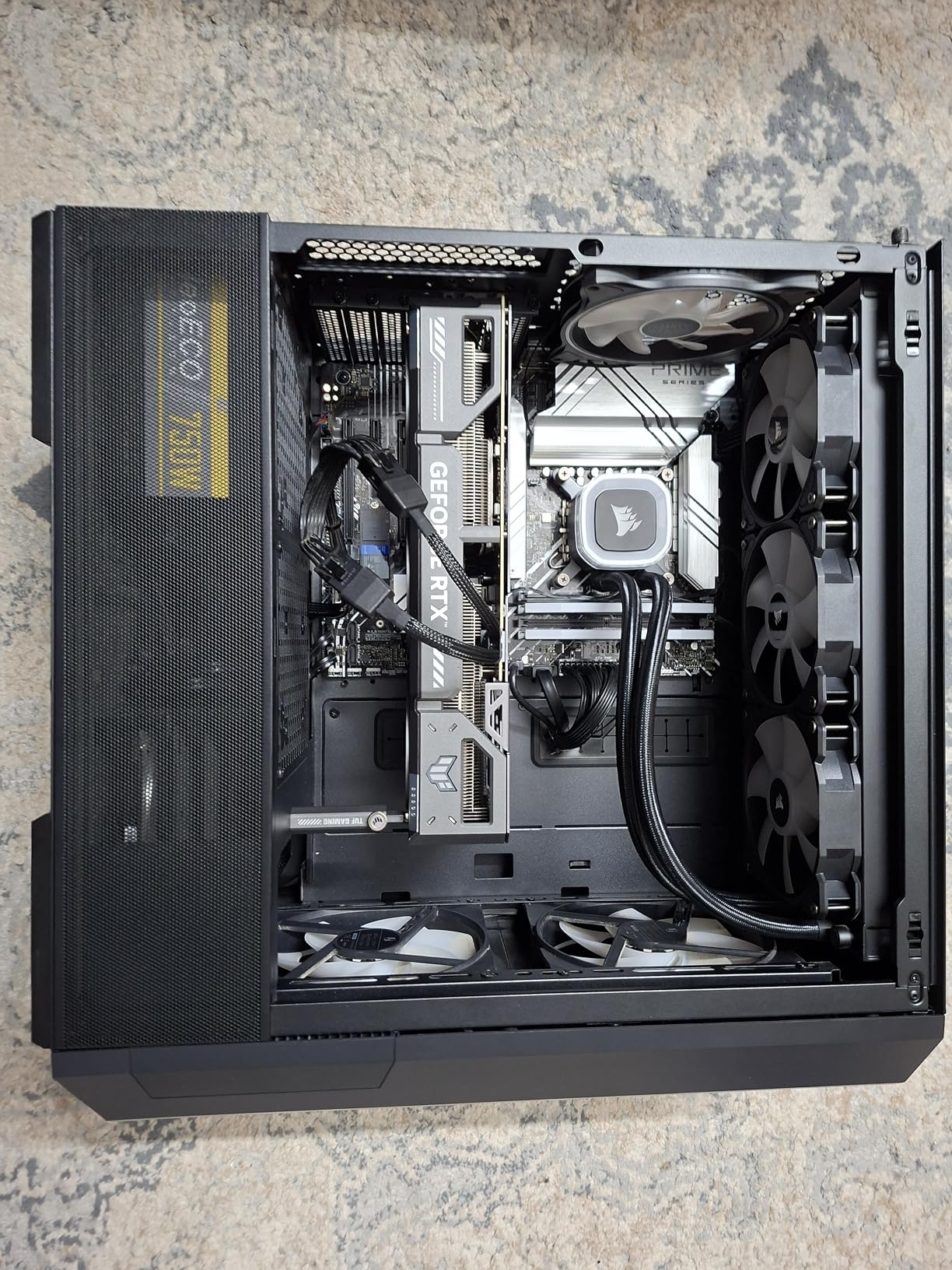 ASUS TUF GeForce RTX 5070 12GB GDDR7 OC Edition Graphics Card (PCIe 5.0, HDMI/DP 2.1, 3.125-Slot, Military-Grade Components, Protective PCB Coating, Axial-tech Fans) customer photo 2