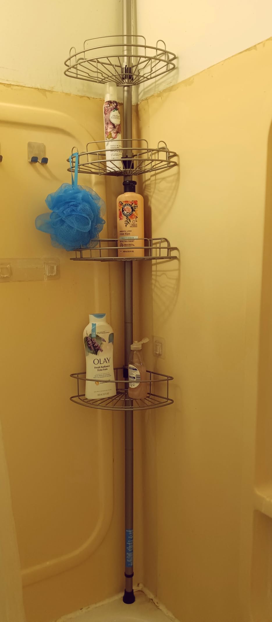 HAMITOR Corner Shower Caddy Tension Pole: 4-Tier Rust-Resistant Adjustable Bathroom Organizer Shelves - 47-121 Inch No-Drill Quick Installation - Space-Saving Storage for Renters Family - Silver Gray - Customer Photo 1