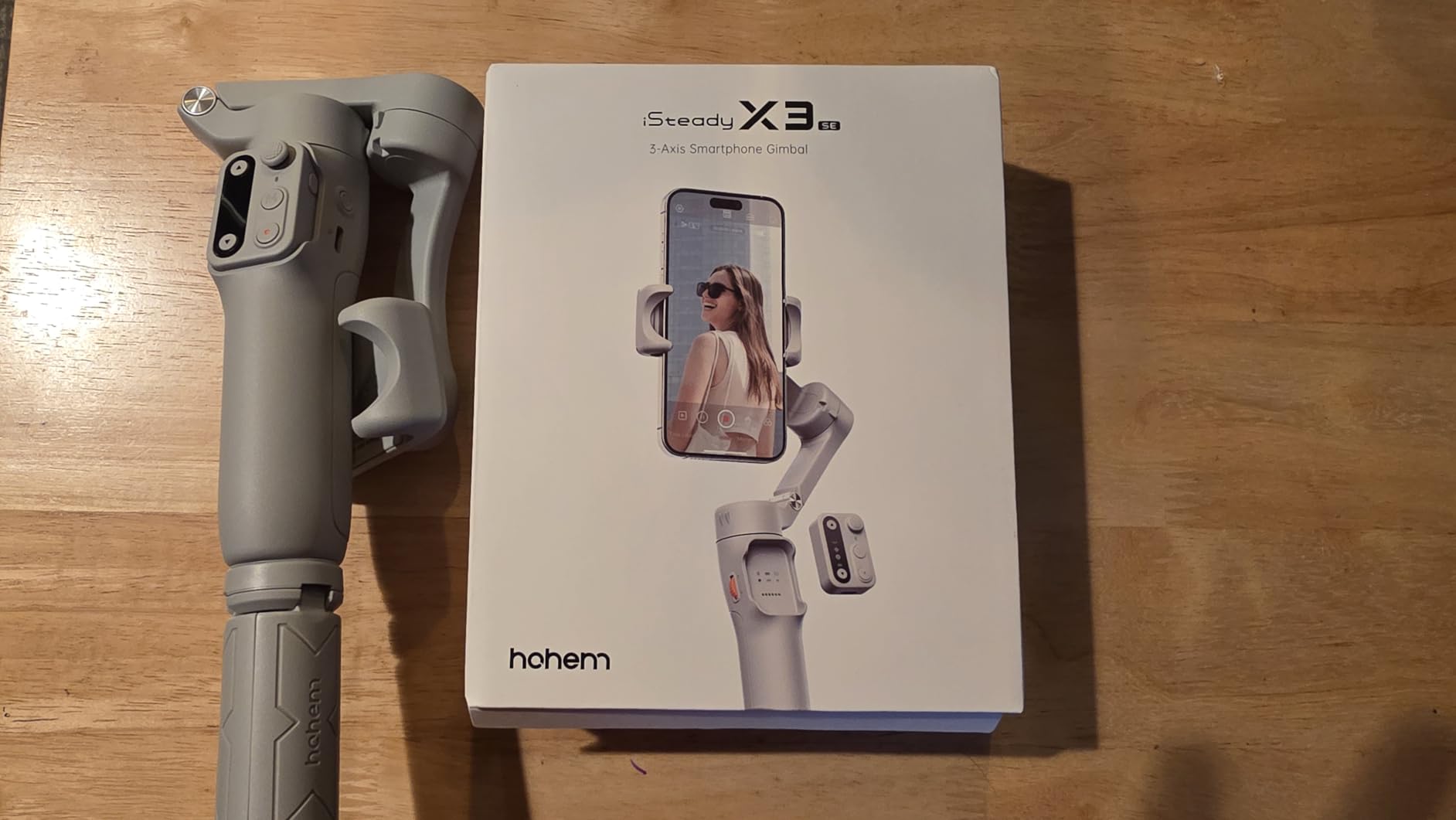 hohem iSteady X3 SE Plus Gimbal Stabilizer for iPhone, 3-Axis Phone Gimbal with Detachable Remote Control, Extendable Rod, 11-Hour Battery, Portable Foldable Stabilizer for Video Recording Customer Review hohem iSteady X3 SE Plus Gimbal Stabilizer for iPhone, 3-Axis Phone Gimbal with Detachable Remote Control, Extendable Rod, 11-Hour Battery, Portable Foldable Stabilizer for Video Recording - Customer Photo 1
