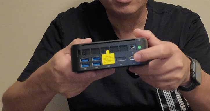 KAMRUI Hyper H1 Mini Gaming PC,AMD Ryzen 7 6800H(Beat 6800U),32GB DDR5 4800MHz 1TB M.2 NVMe PCIe3.0x4 SSD Mini PC(8C/16T,up to 4.7GHz),16MB L3 Smart Cache,Triple 4K Display/WiFi6/BT5.2/Mini Computers - Customer Photo 1