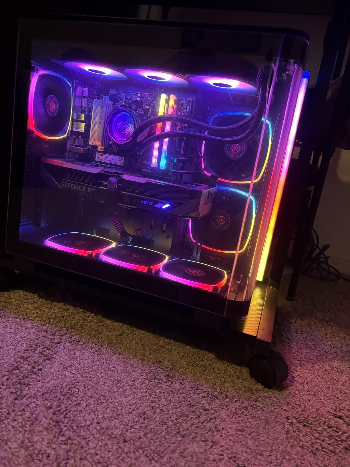 Skytech King 95 Gaming PC Desktop, Ryzen 7 9700X 3.8 GHz (5.5GHz Turbo Boost), NVIDIA RTX 5070 12GB GDDR7, 1TB Gen4 SSD, 32GB DDR5 RAM 6000 RGB, 850W Gold PSU, 360mm ARGB AIO, Wi-Fi, Win 11 Home - Customer Photo 4