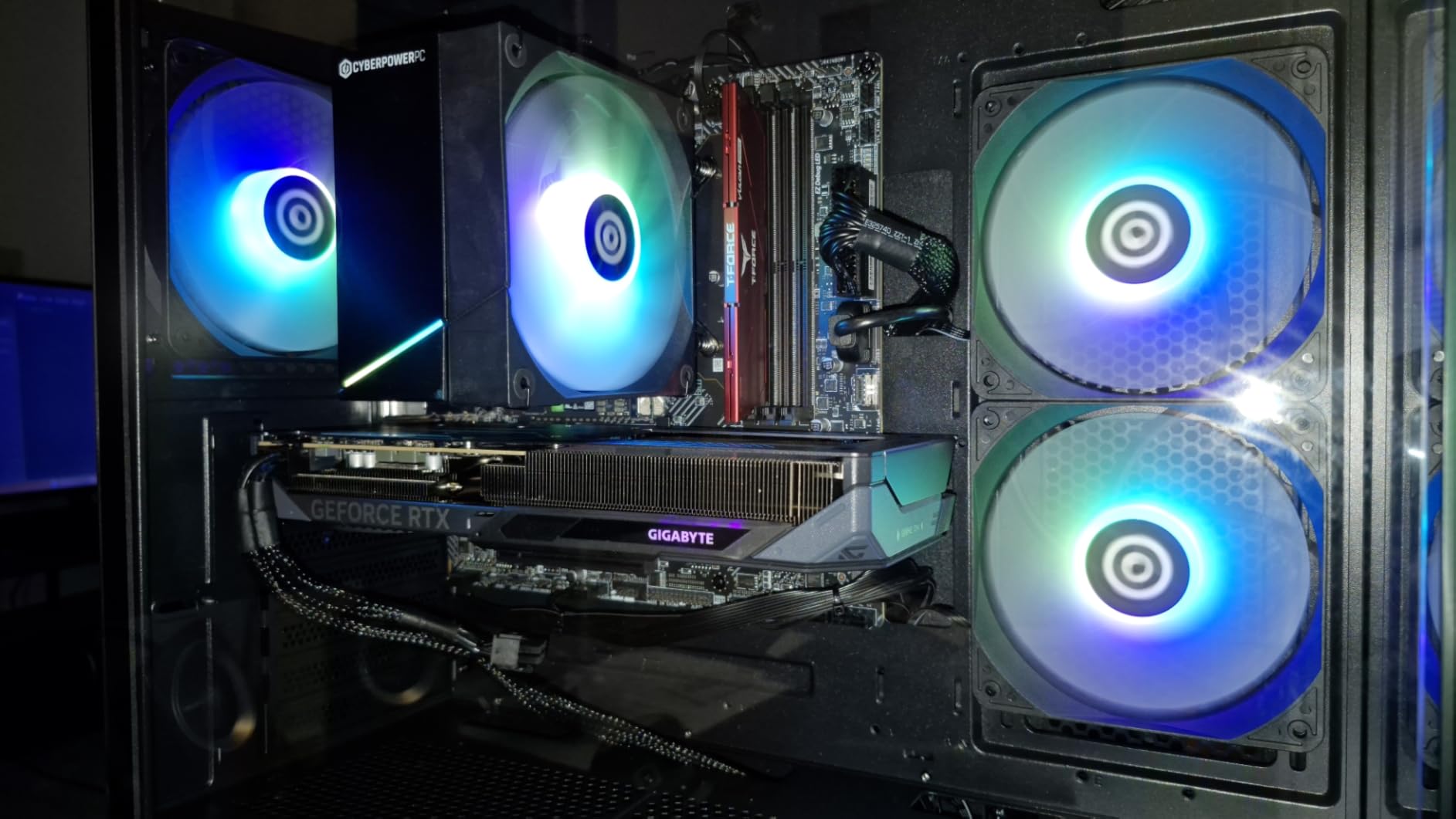 CyberPowerPC Gamer Xtreme VR Gaming PC, Intel Core i5-13400F 2.5GHz, GeForce RTX 5060 8GB, 16GB DDR5, 1TB PCIe 4.0 SSD, WiFi Ready & Windows 11 Home (GXiVR8060A40) customer photo 2