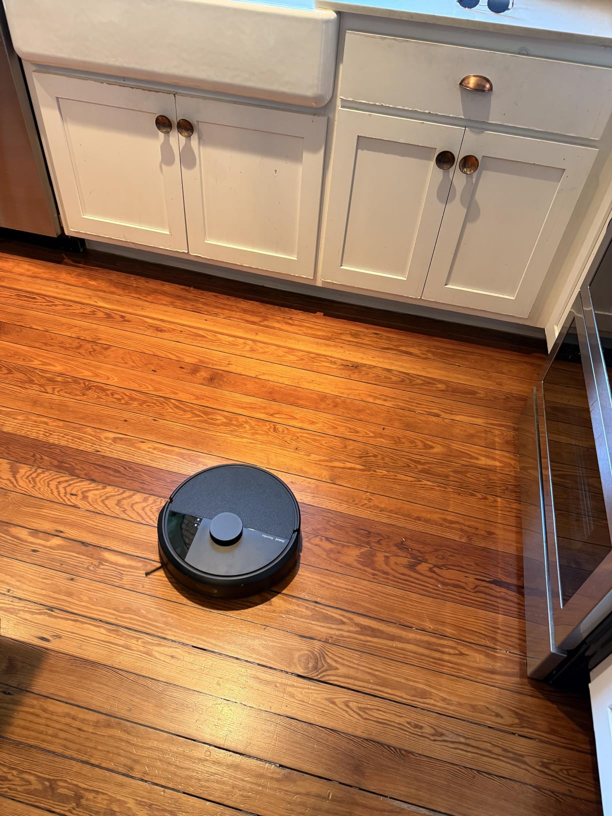 iRobot Roomba 105 Combo Robot Vacuum & Mop - Easy to use, Intense Power-Lifting Suction, LiDAR Navigation, Multiple Cleaning Modes, Avoids Mopping Carpets, Self-Charging - Customer Photo 1